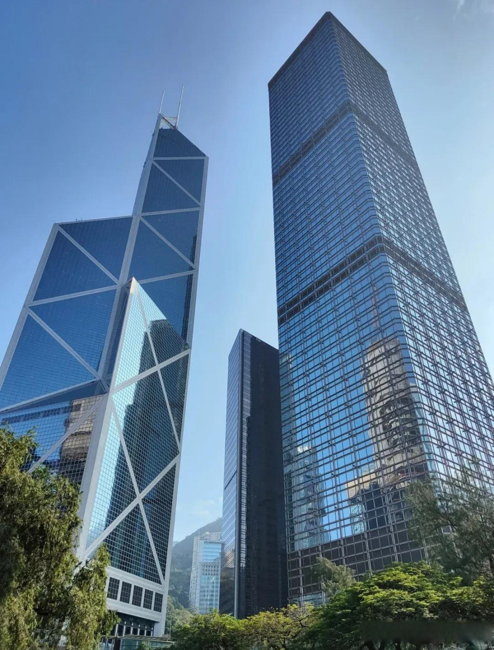 到香港生活和读书,租房住房都需要成本,家长可以提前了解香港各类学校