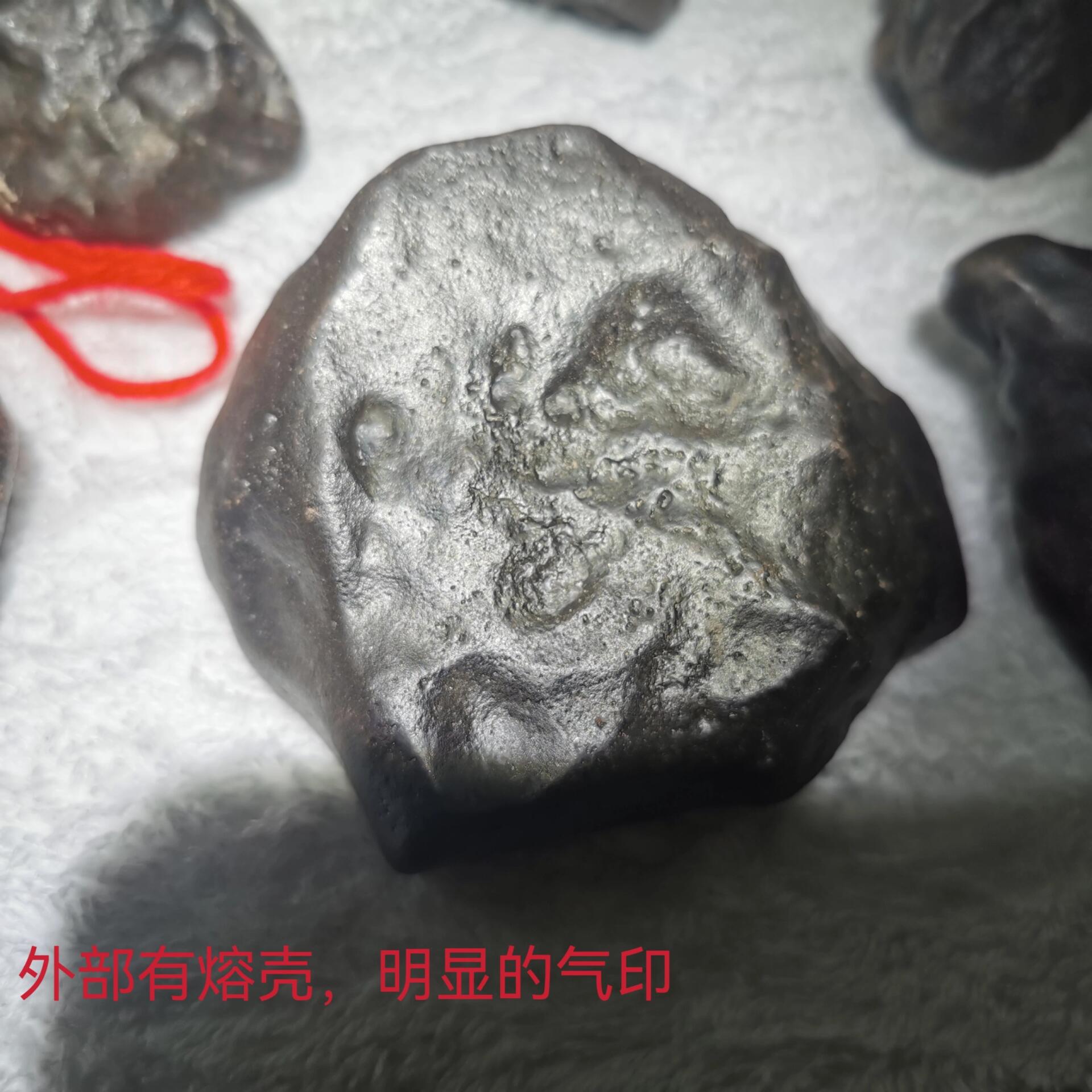 一石千金!天外来物新疆罗布泊中铁陨石来啦