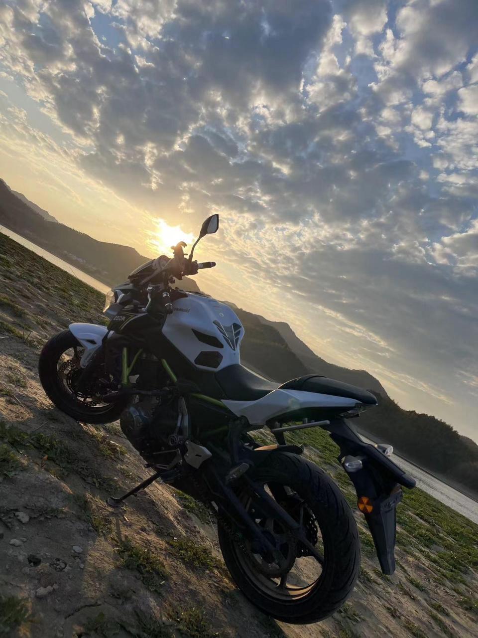 最新拿下18年川崎z650 成色很好 价格合适2个多