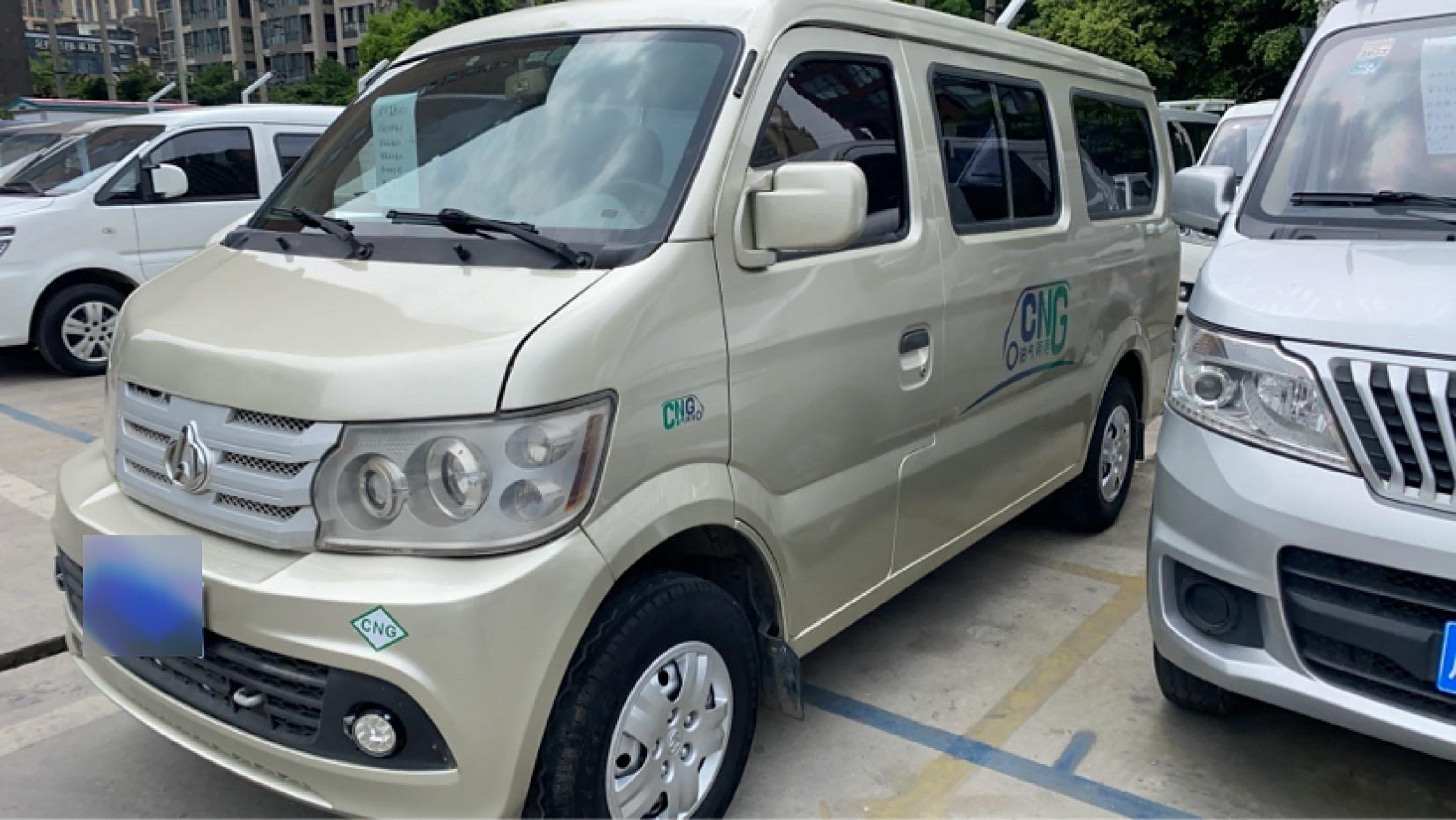 原厂油气两用!《长安星光4500》13年8月新车上户:1.