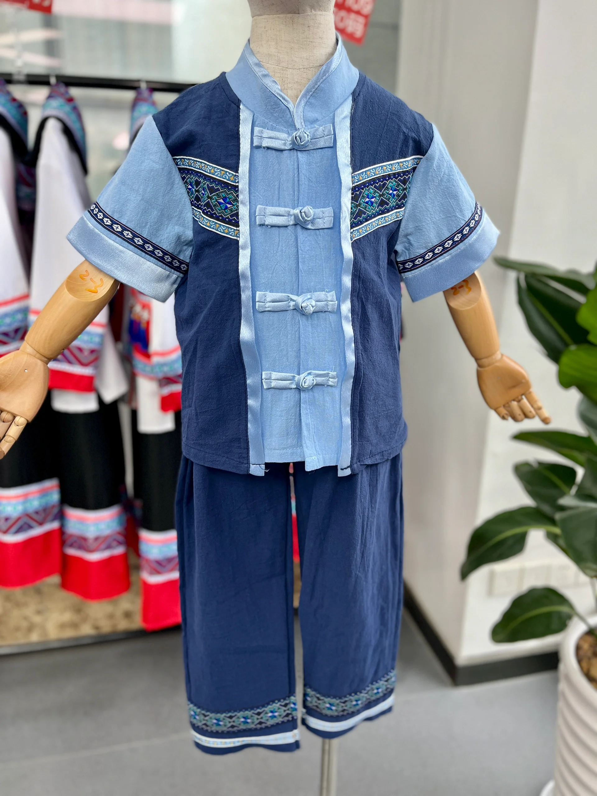 纯棉料的阿弟弟款三月三壮服来咯99 怎么样,新款给不给力?