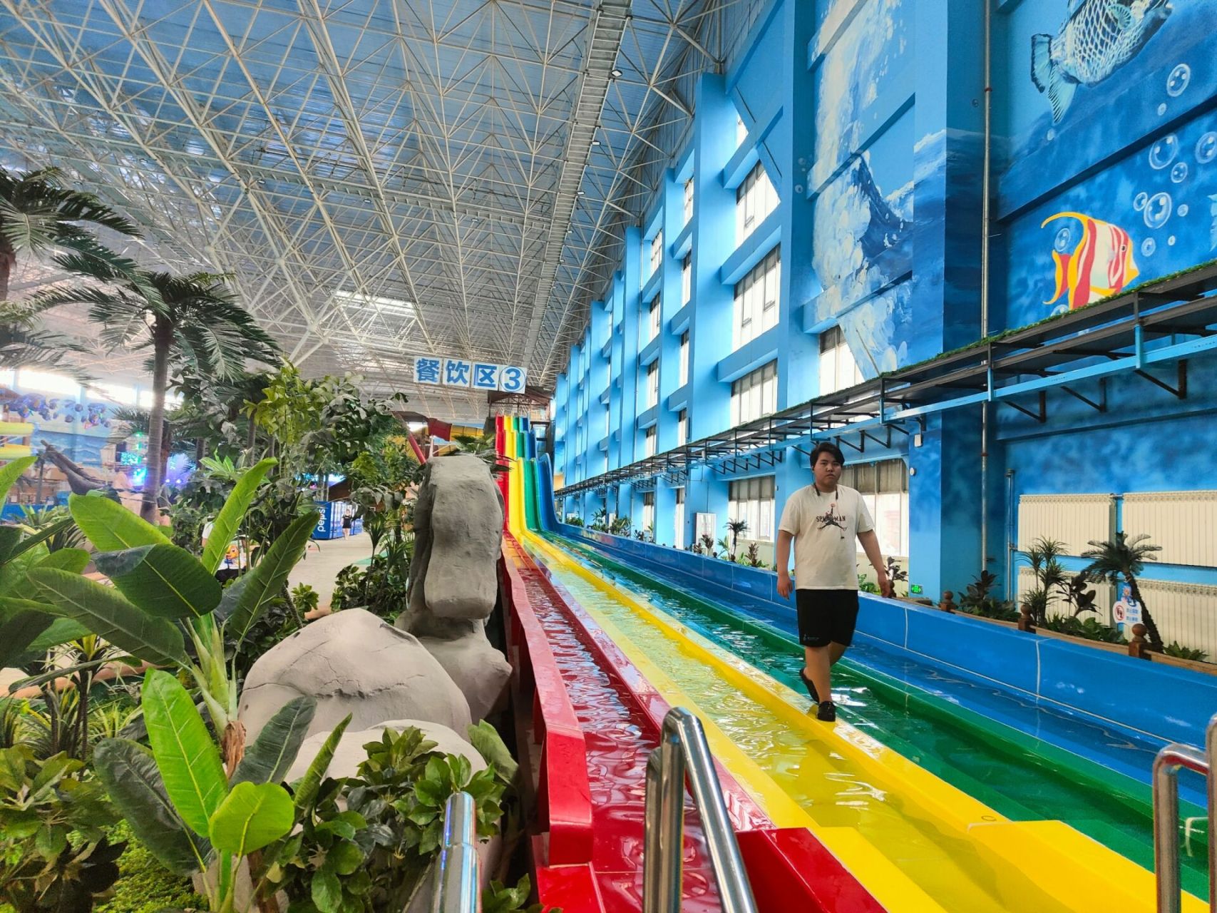 打卡长春海之恋水上乐园 今天打卡长春的水上乐园 这个应该是长春最大