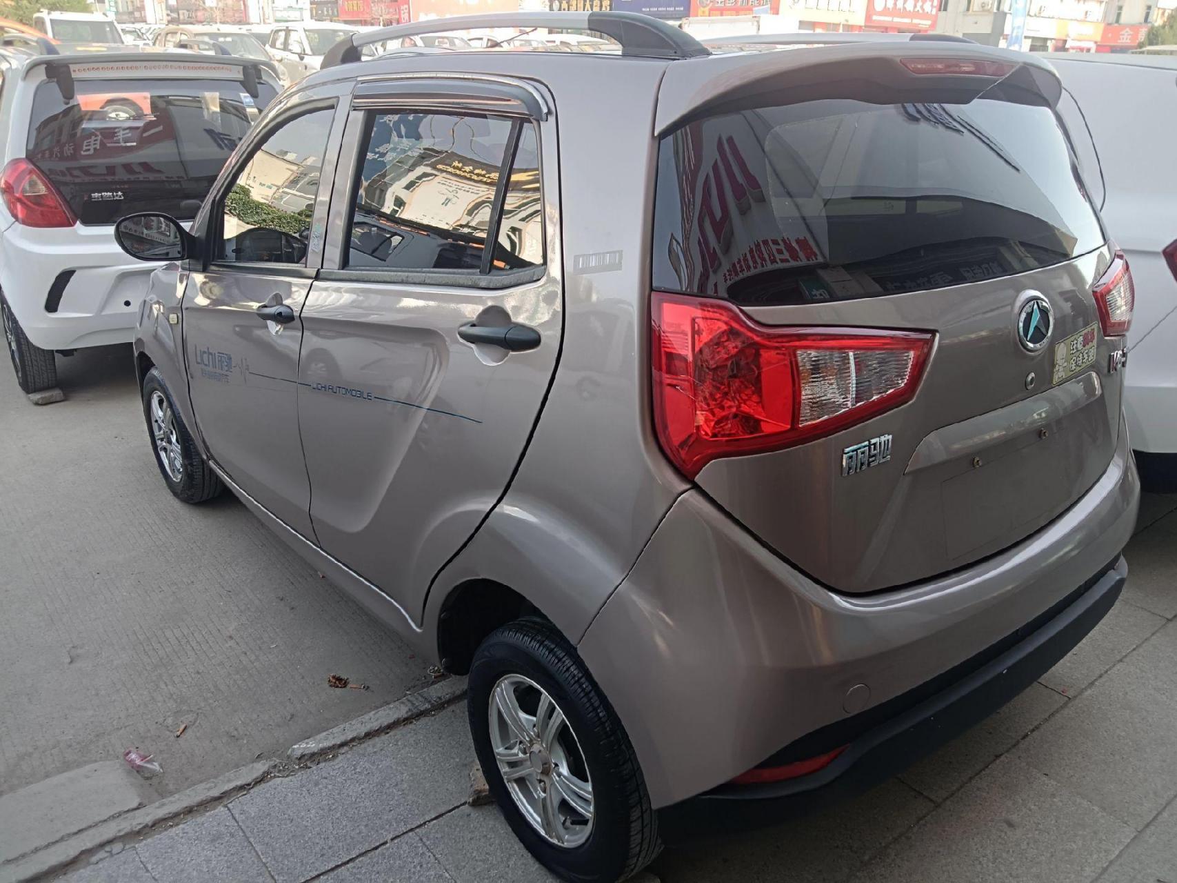 丽驰v6,油电两用,全新六块110a大电池,续航100公里左右