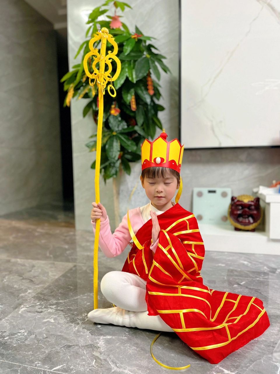 手工制作唐僧服装道具 幼儿园表演需要,自己动手来个三件套,成品还是