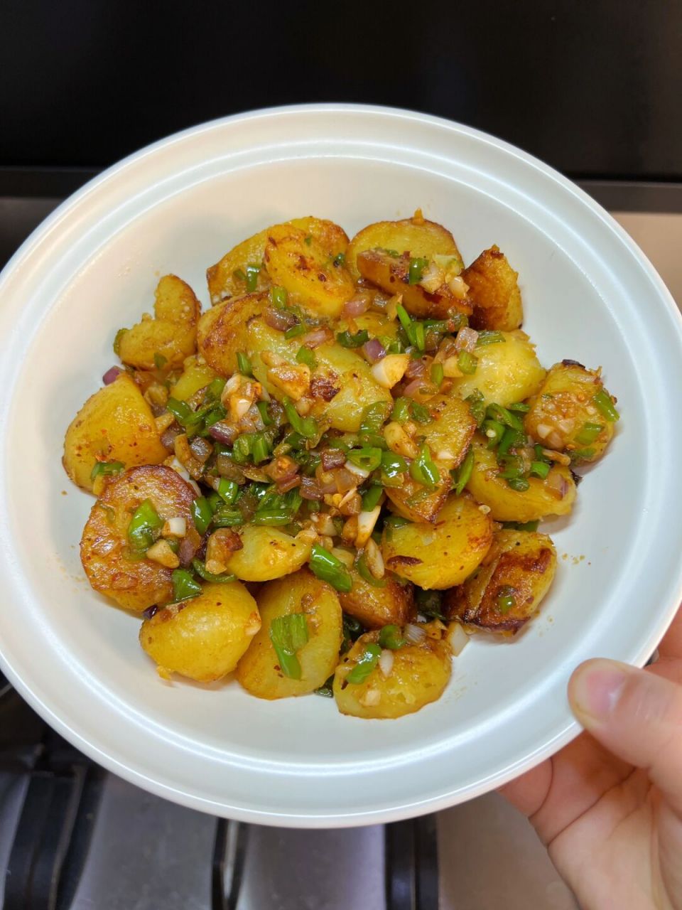 和夜市卖的味道差不多,绝了 现在土豆正当季,恩施小土豆粉粉糯糯巨