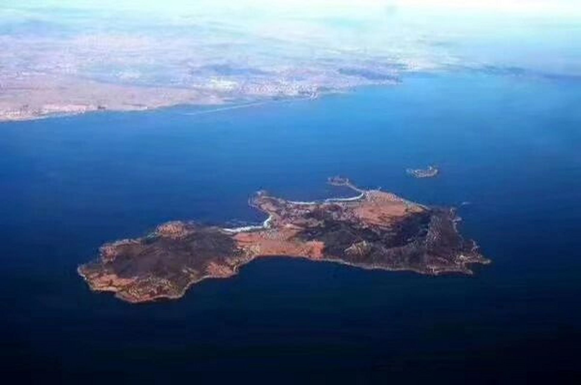 觉华岛(菊花岛)旅游攻略 觉华岛作为辽东湾第一大岛,风景如画,空气