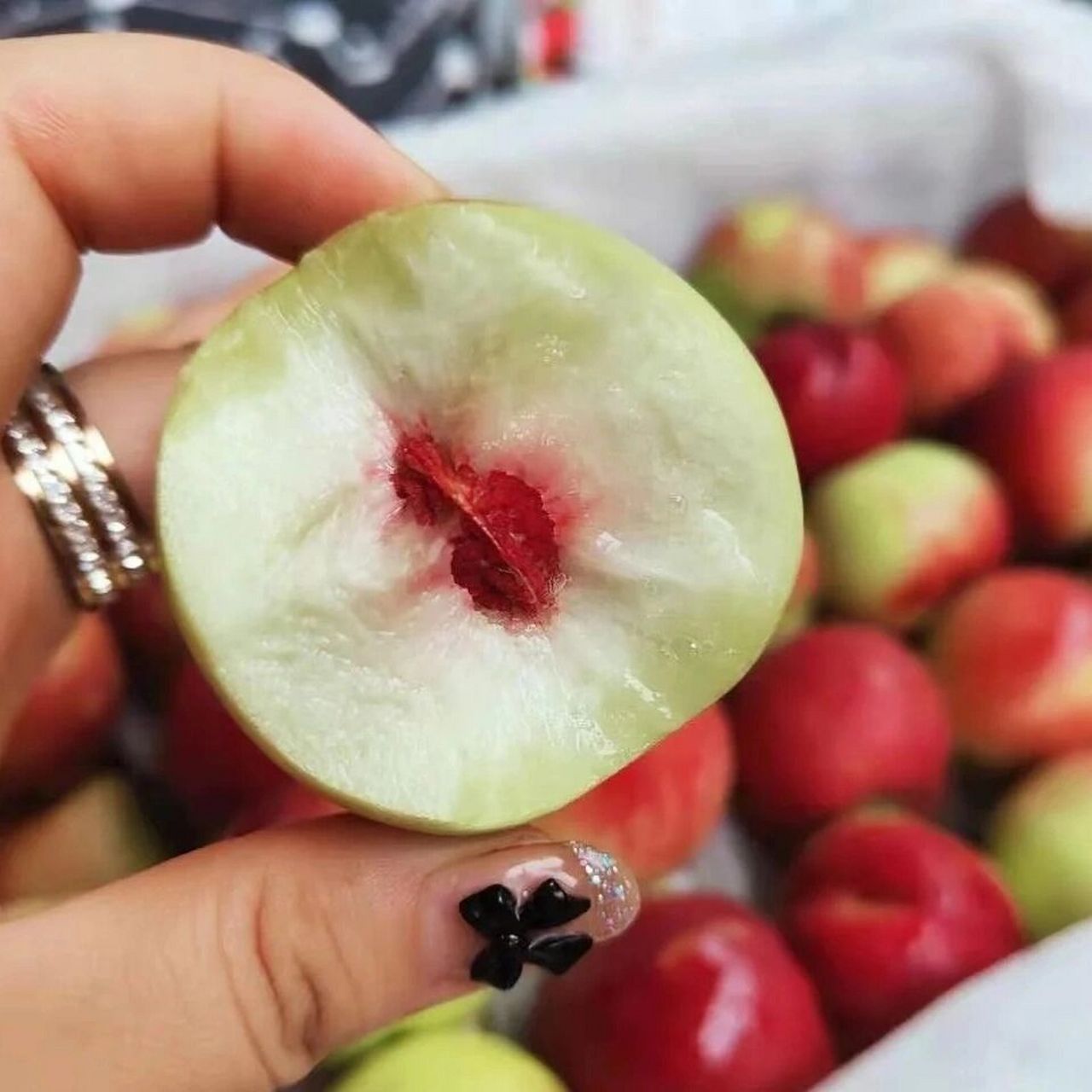 珍珠枣蜜桃|原来这就是你要找的枣桃 迷你小油桃,没有毛毛的可以带皮