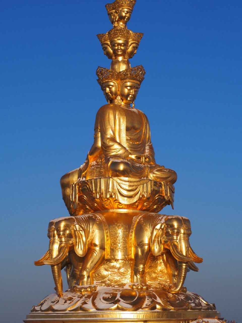 峨眉山.金顶四面佛