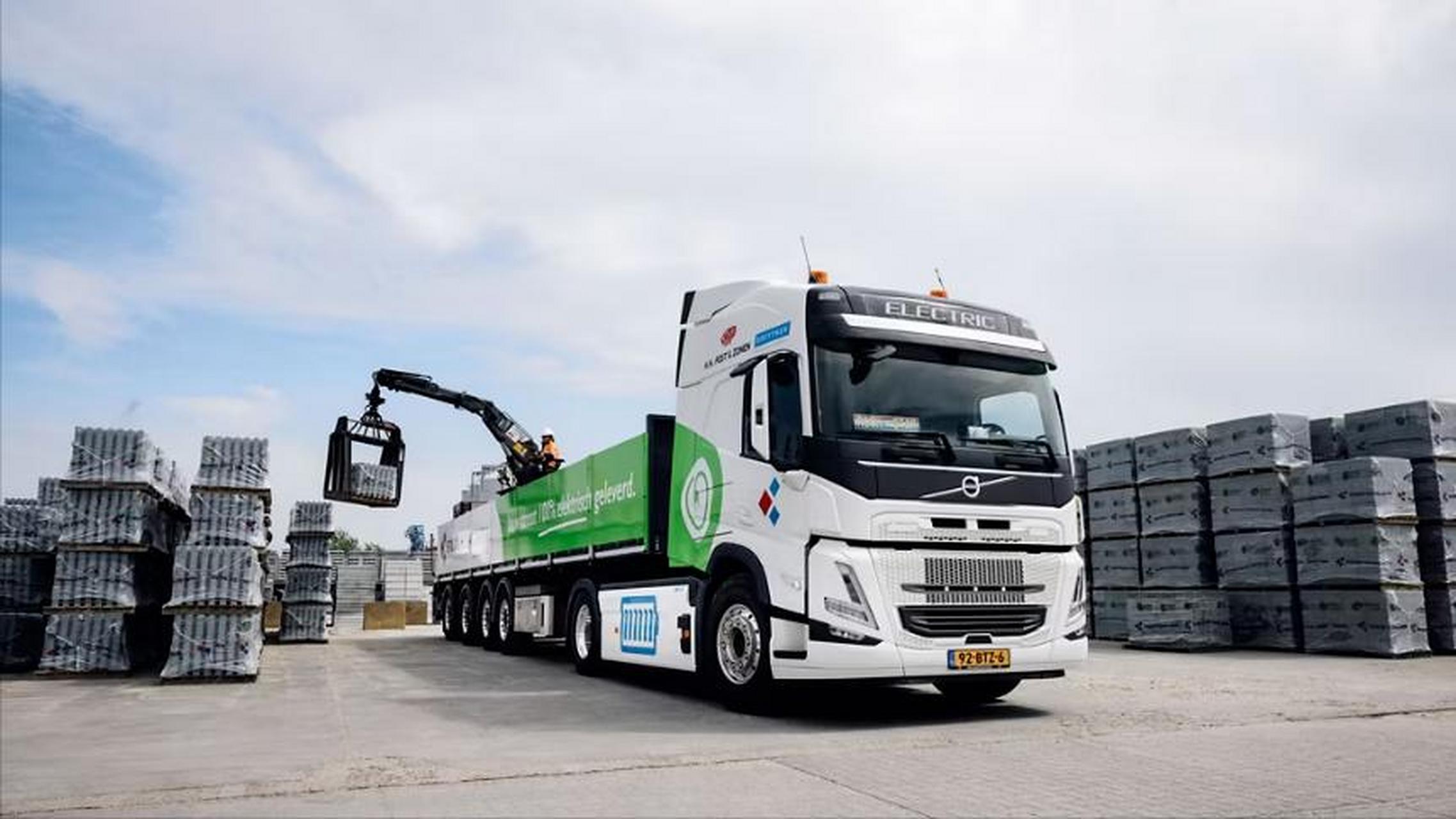 自2019年沃尔沃推出首款电动卡车车型以来,沃尔沃的电动卡车已在惹蝌