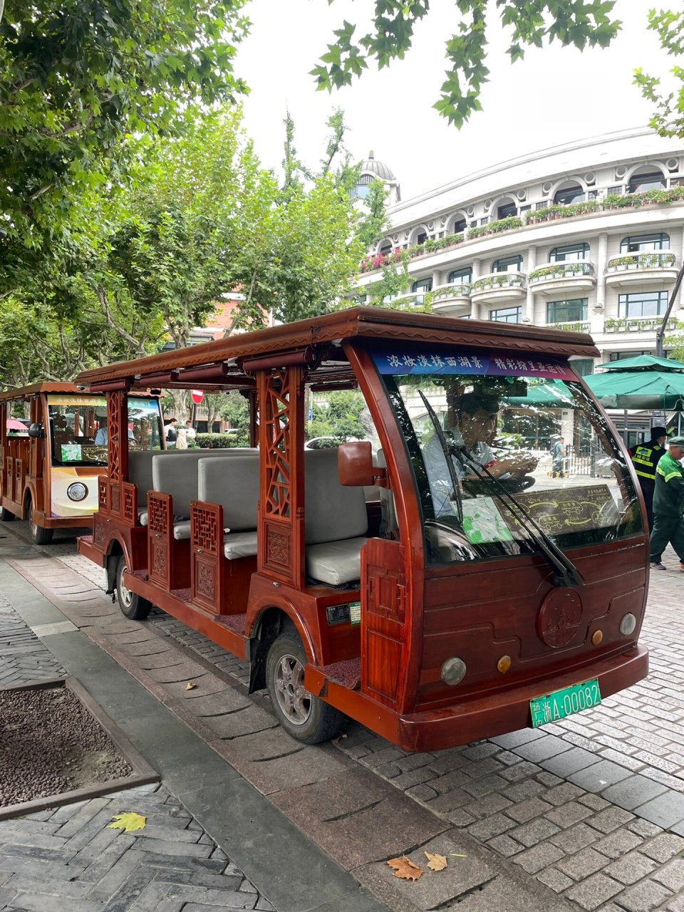 方式9615很多种,怎么乘坐西湖观光车游览才能省时省钱又省力71