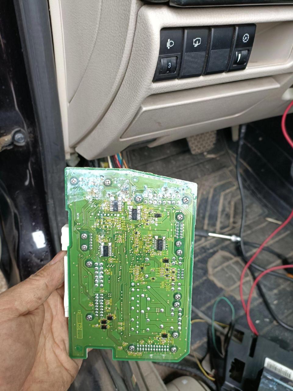 马自达6车身模块bcm维修喇叭不响,捷豹xf选档模块维修无法挂挡,福克斯