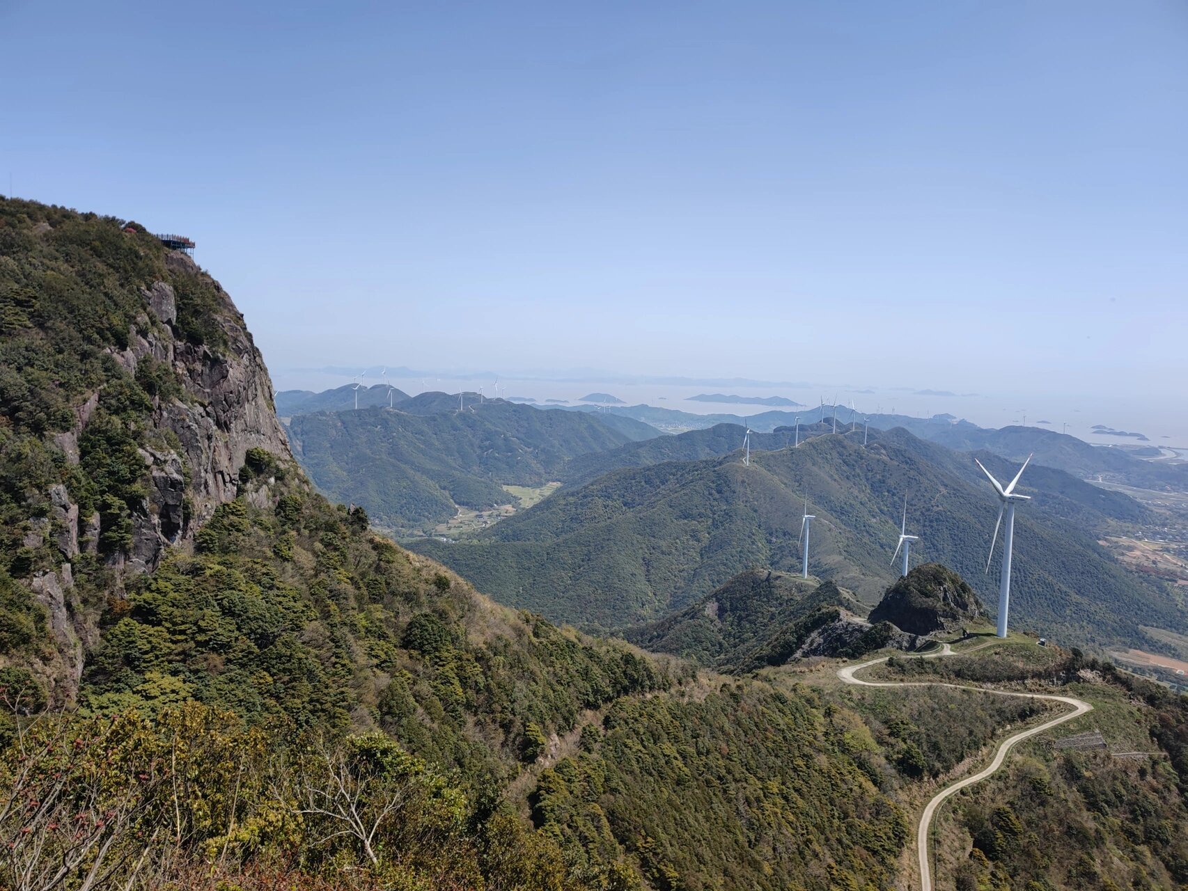 宁波十大名山之一——象山珠山 宁波东上高速,象山北下高速,车子开到