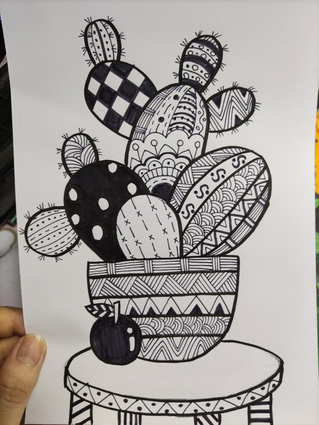 黑白线描线 仙人掌