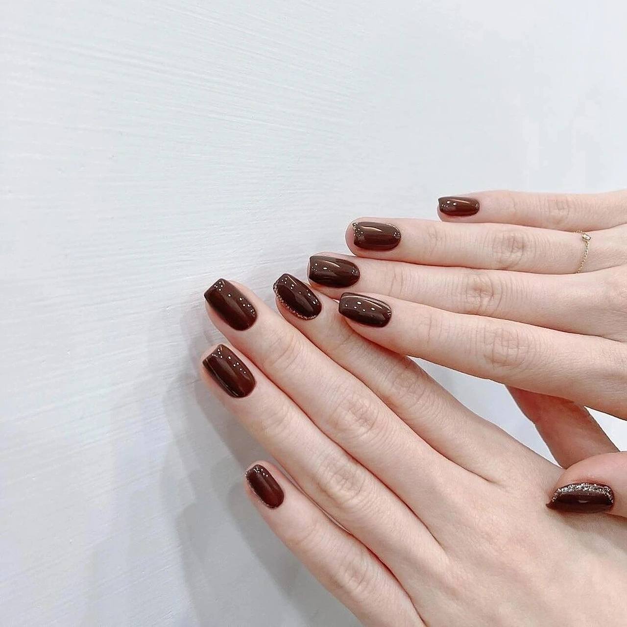 的款式都要谨慎选择一不小心就容易显手黑推荐了几款适合黄皮做的美甲