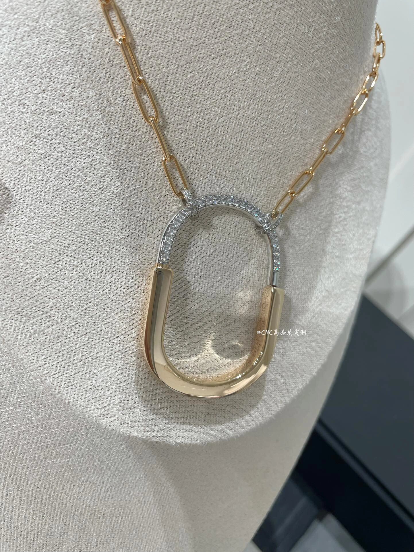 锁头项链蒂芙尼 蒂芙尼lock半钻锁头项链 玫瑰金 无性别定义 亦可当