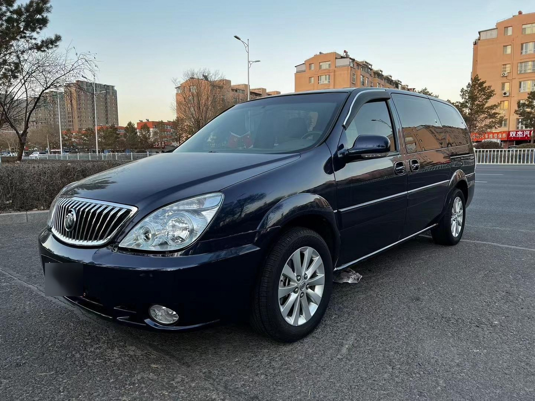 出售16年别克gl8自动2.