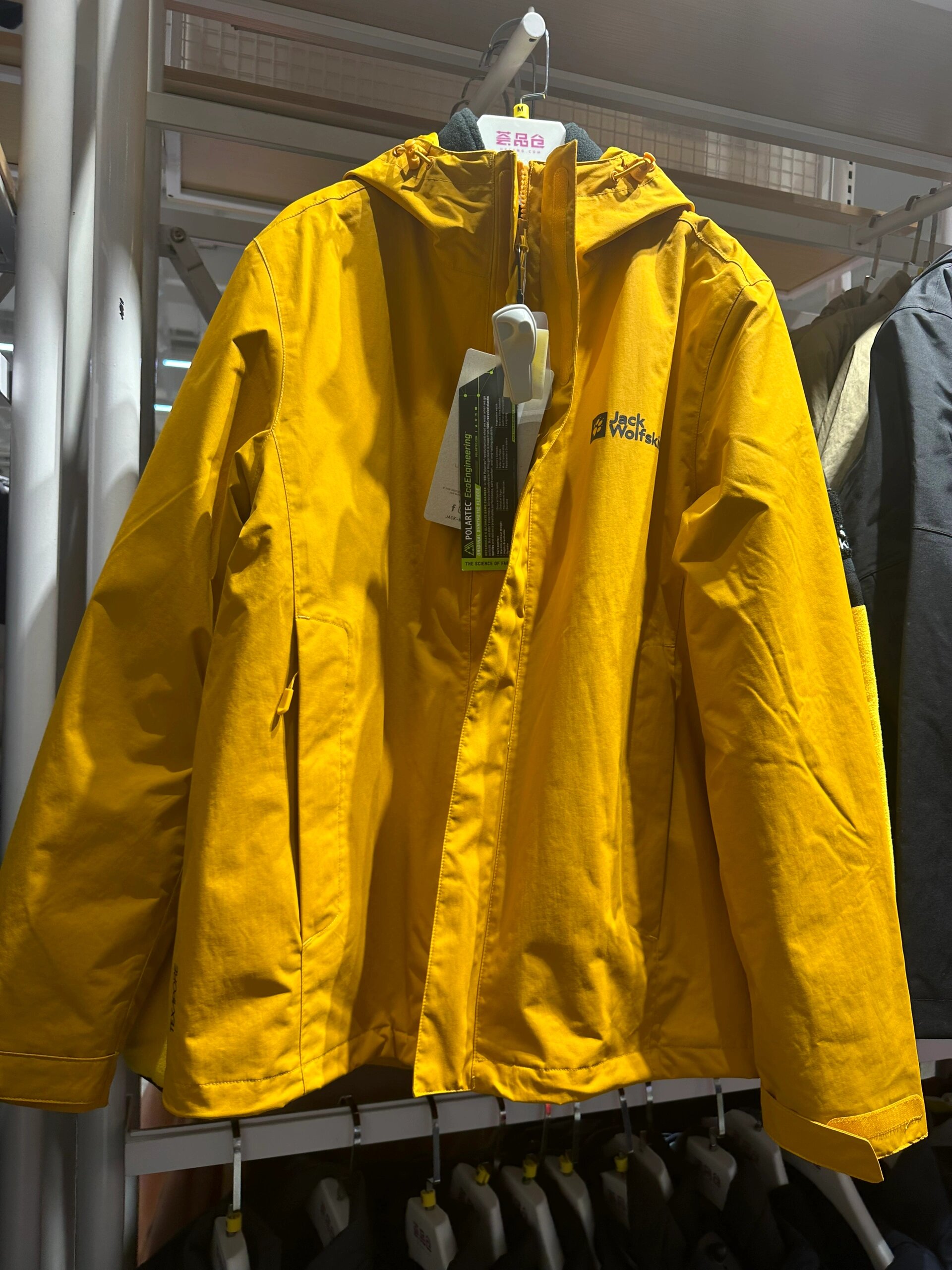 jackwolfskin狼爪冲锋衣