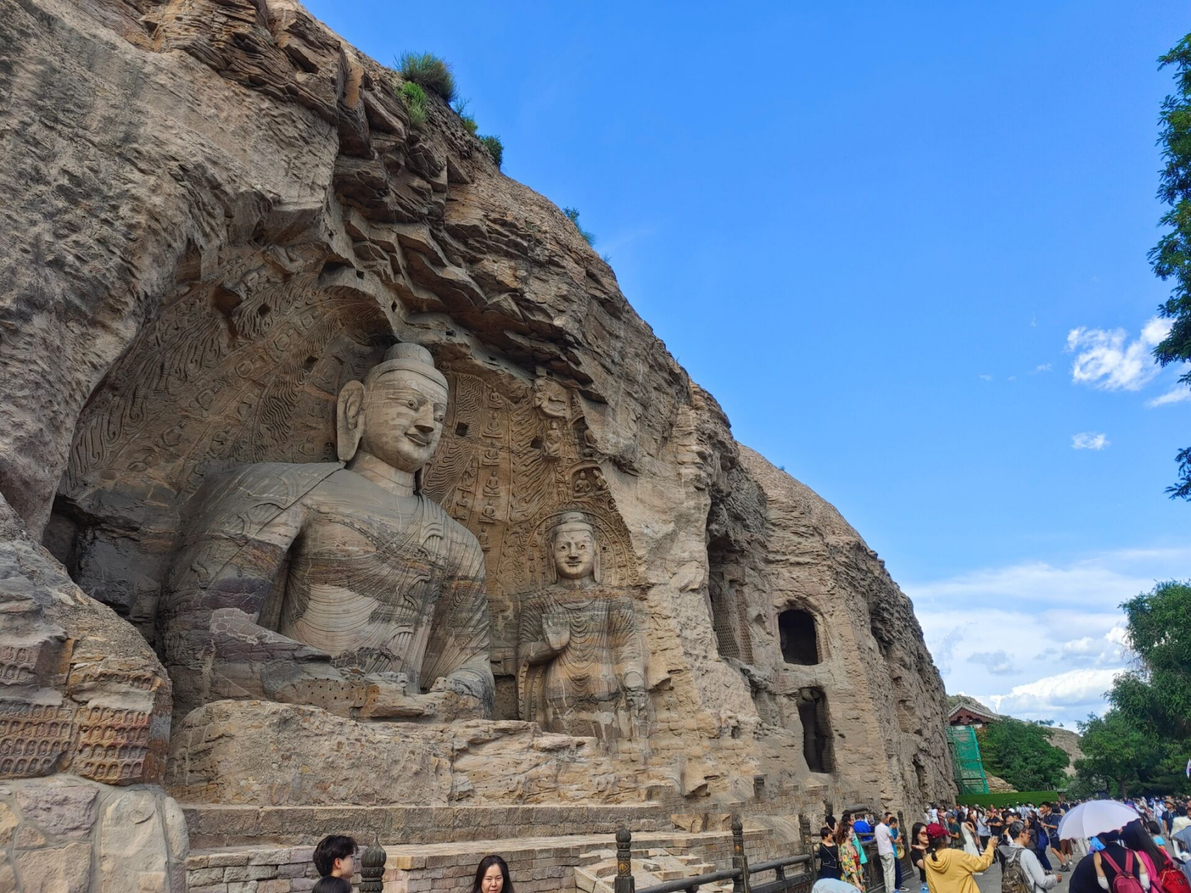 云冈石窟游览及讲解攻略 去之前总觉得,那不就是跟石头上刻几个佛像吗