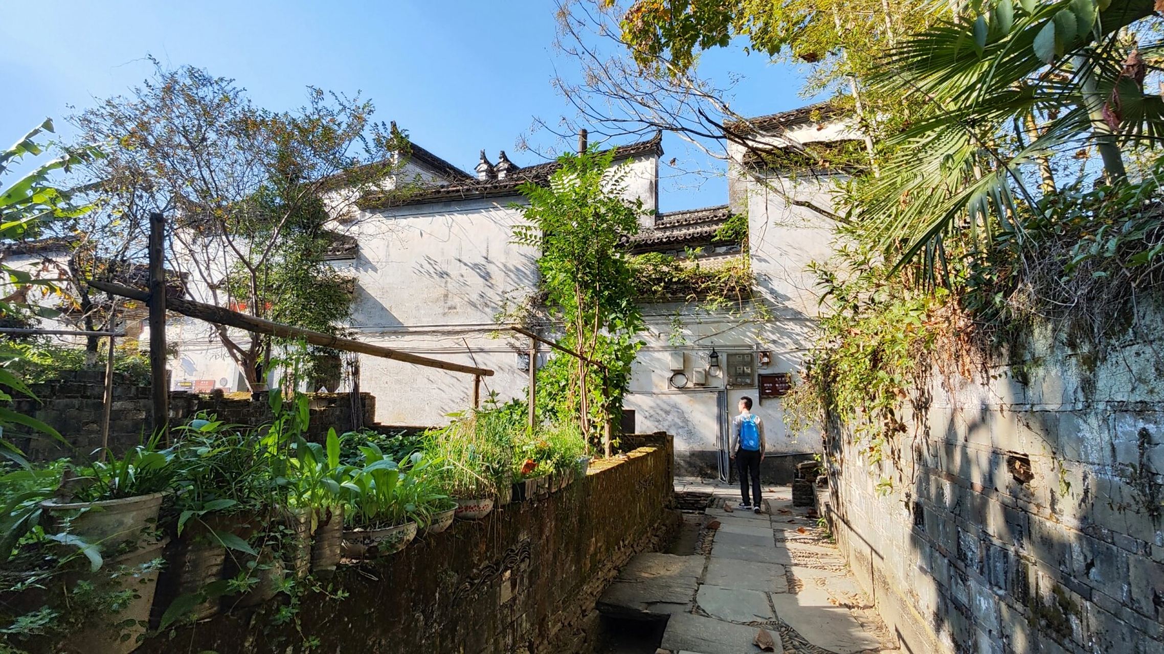 江西婺源:延村古村落 ☆一般思溪延村为一个风景区,实为两个村落,思溪