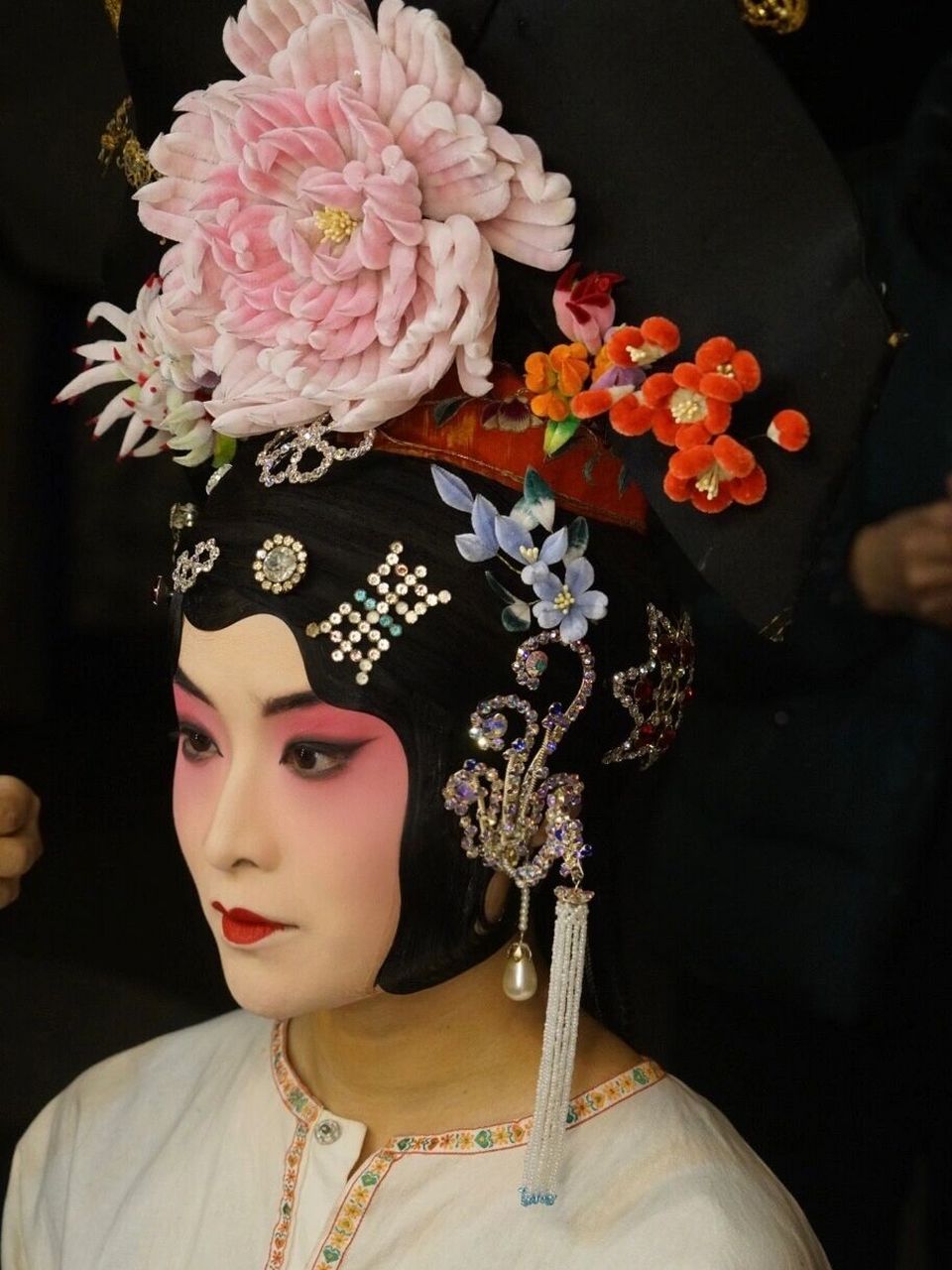 京剧# #戏曲写真# #古风写真# #绒花# #复古写真# 正片还没有出来