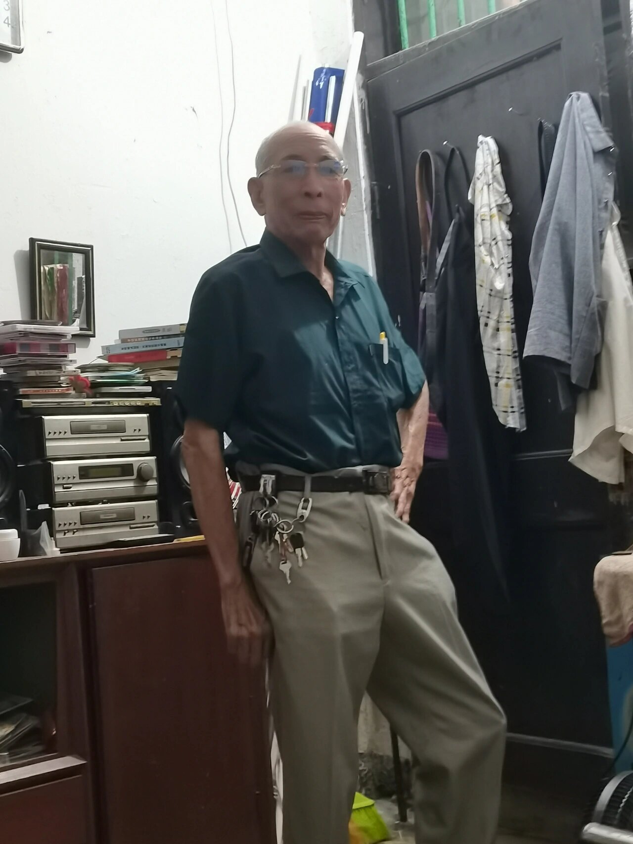 我承认 这是我见过最潮最酷的帅老头