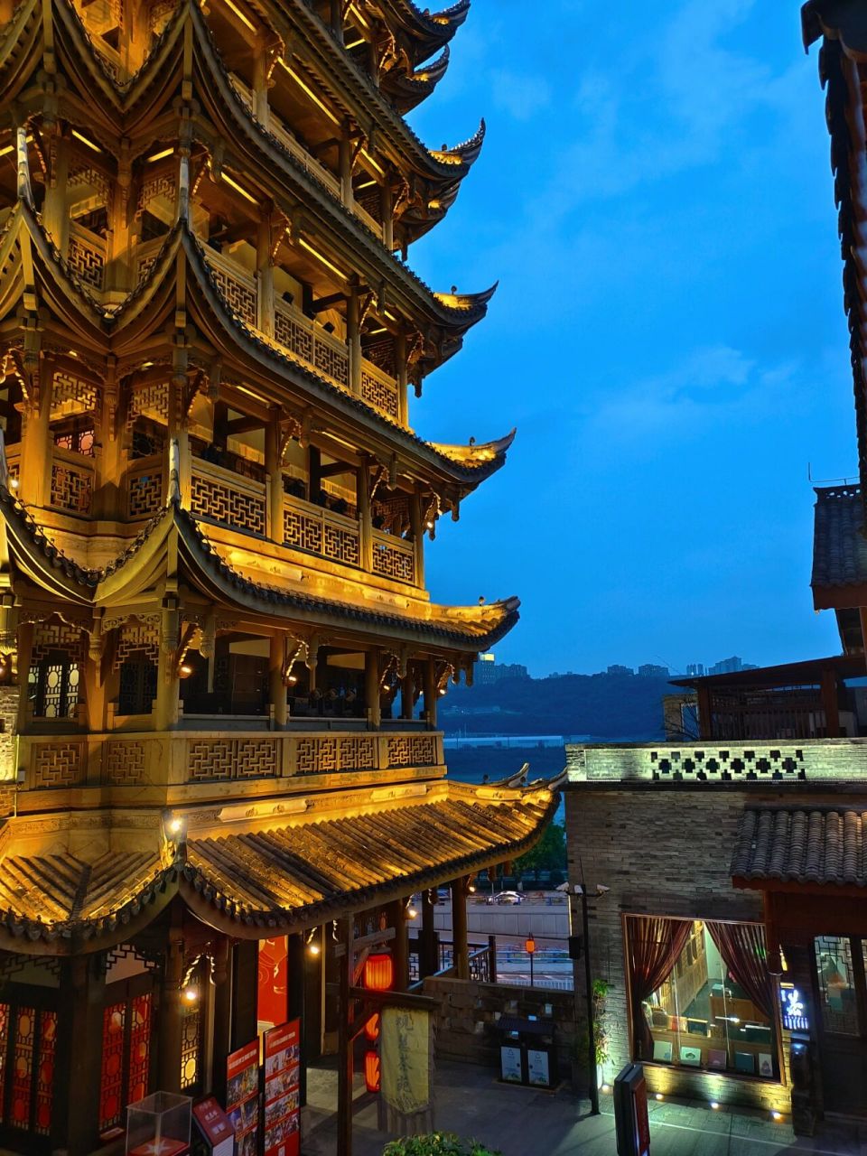 西流沱古镇|重庆巴南旅游必玩的景点! · 藏在巴南区江边的西流沱小镇