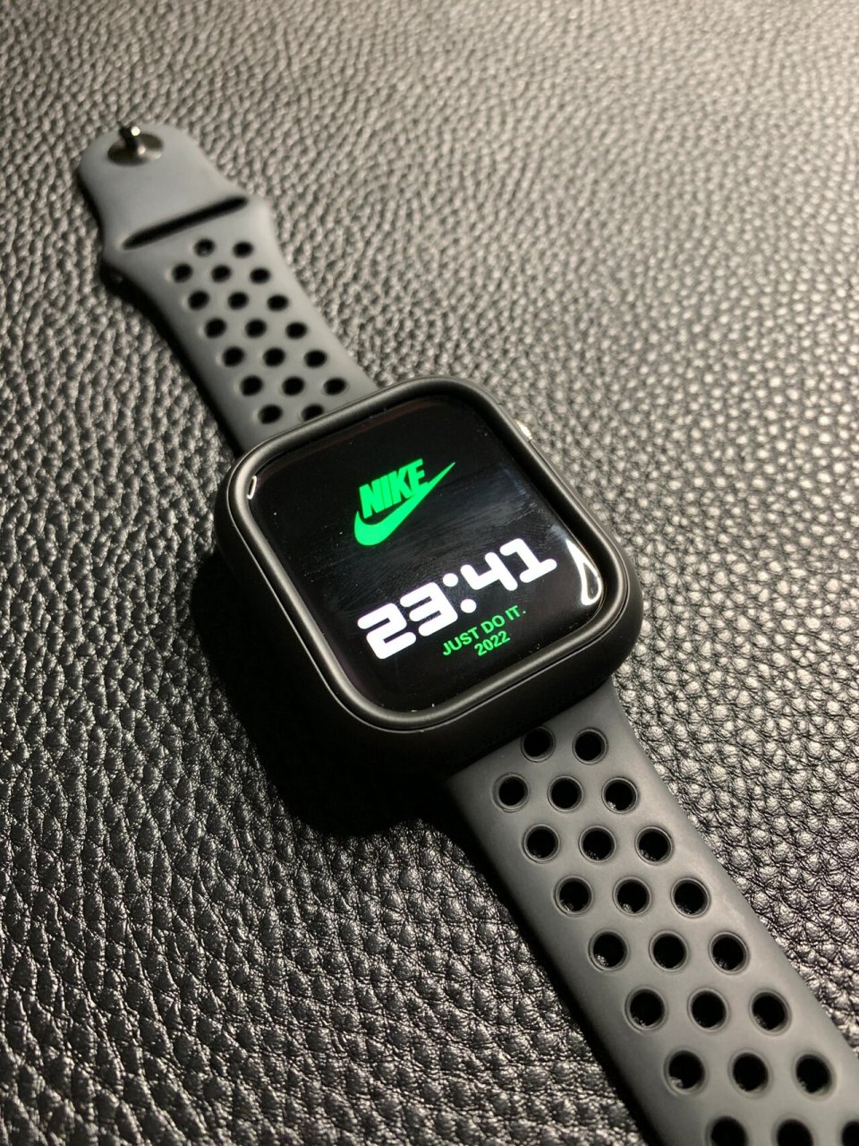 苹果手表iwatch表盘壁纸分享耐克款 表盘为人像表盘 今天发的是我自己