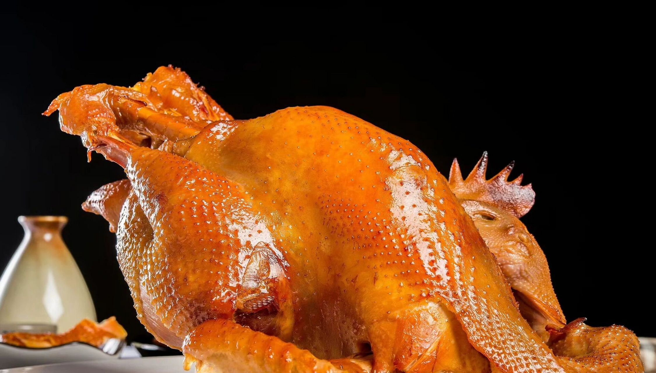 烧鸡配方与卤制加工方法 配料: 1,主料: 按照20只鸡重约20kg计.