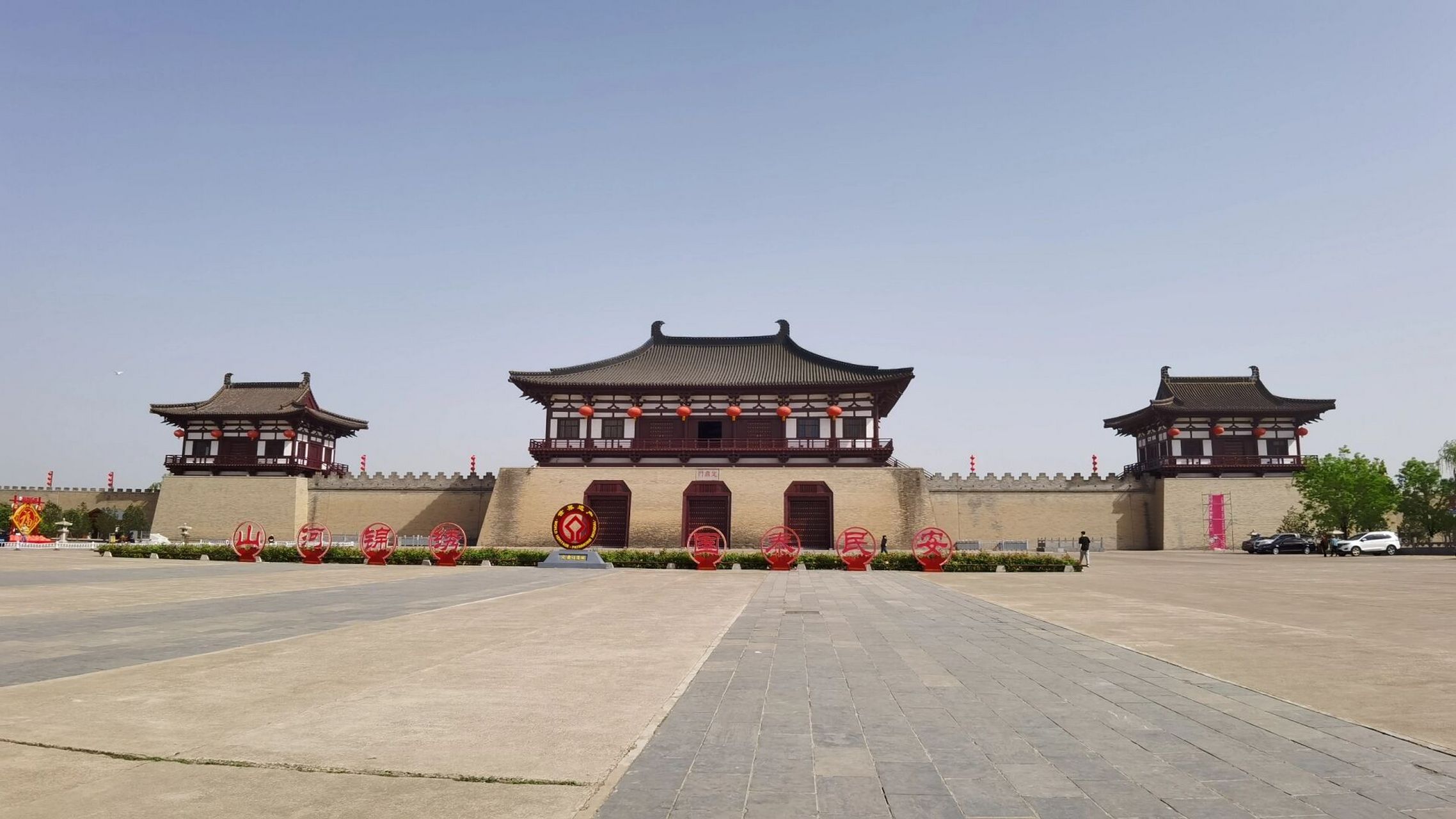 洛阳免费景点:定鼎门遗址博物馆 9点从植物园出来,扫了一辆共享电动车