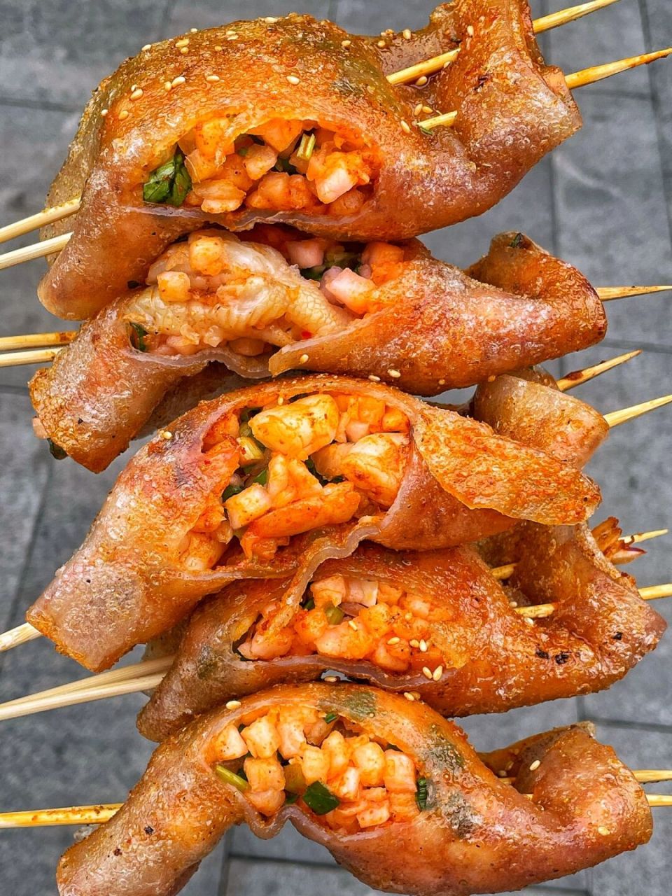 如果这家专卖烤苕皮的店你还不知道的话 我是第一个不允许的