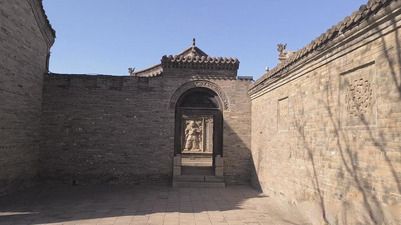 云游四海山西探寻山西之美山西晋中榆次县衙里面的古代牢房,看起来