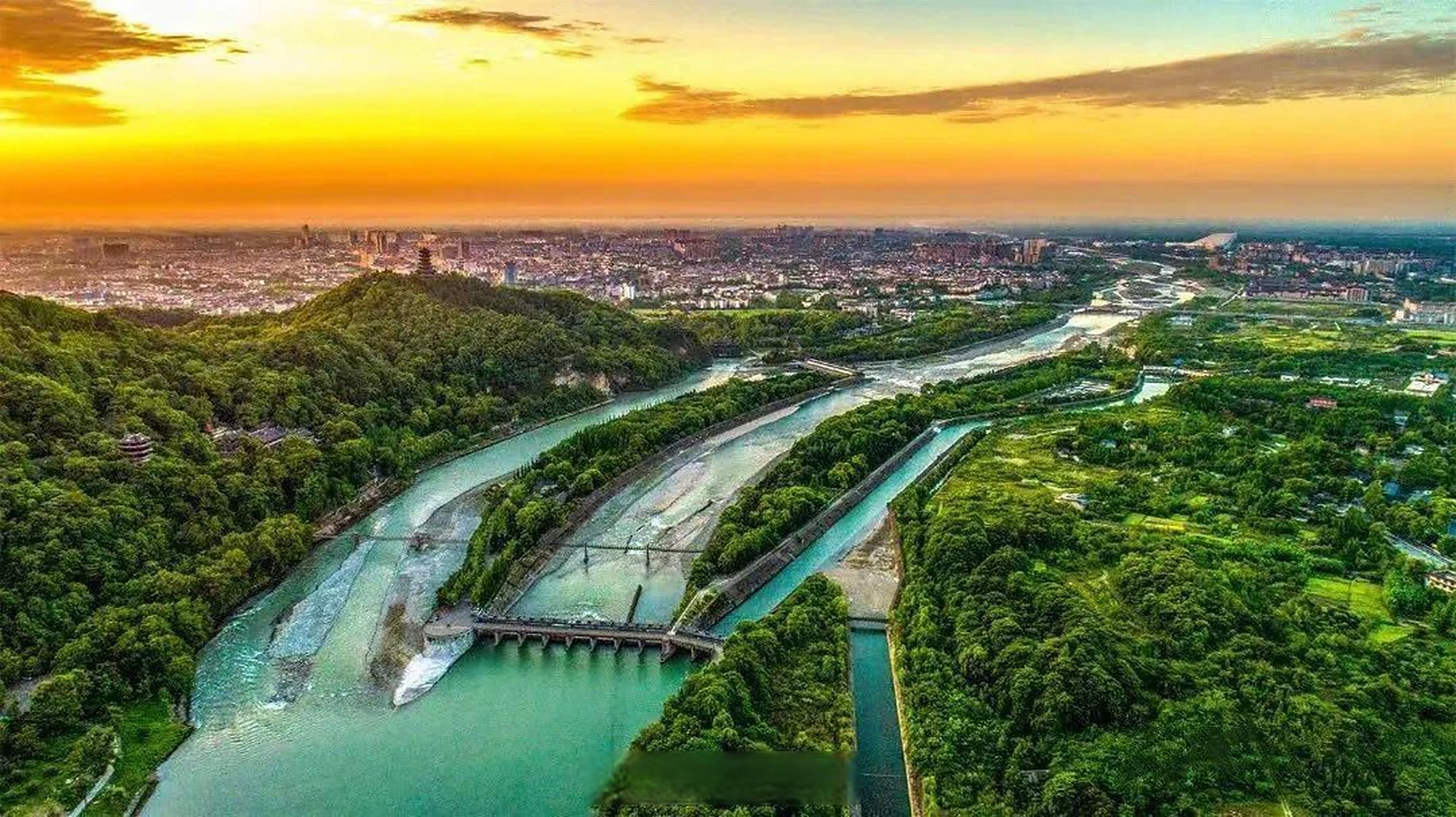 5月18日都江堰景区闭园一天[话筒]】#四川城市服务台# "悦游都江堰"