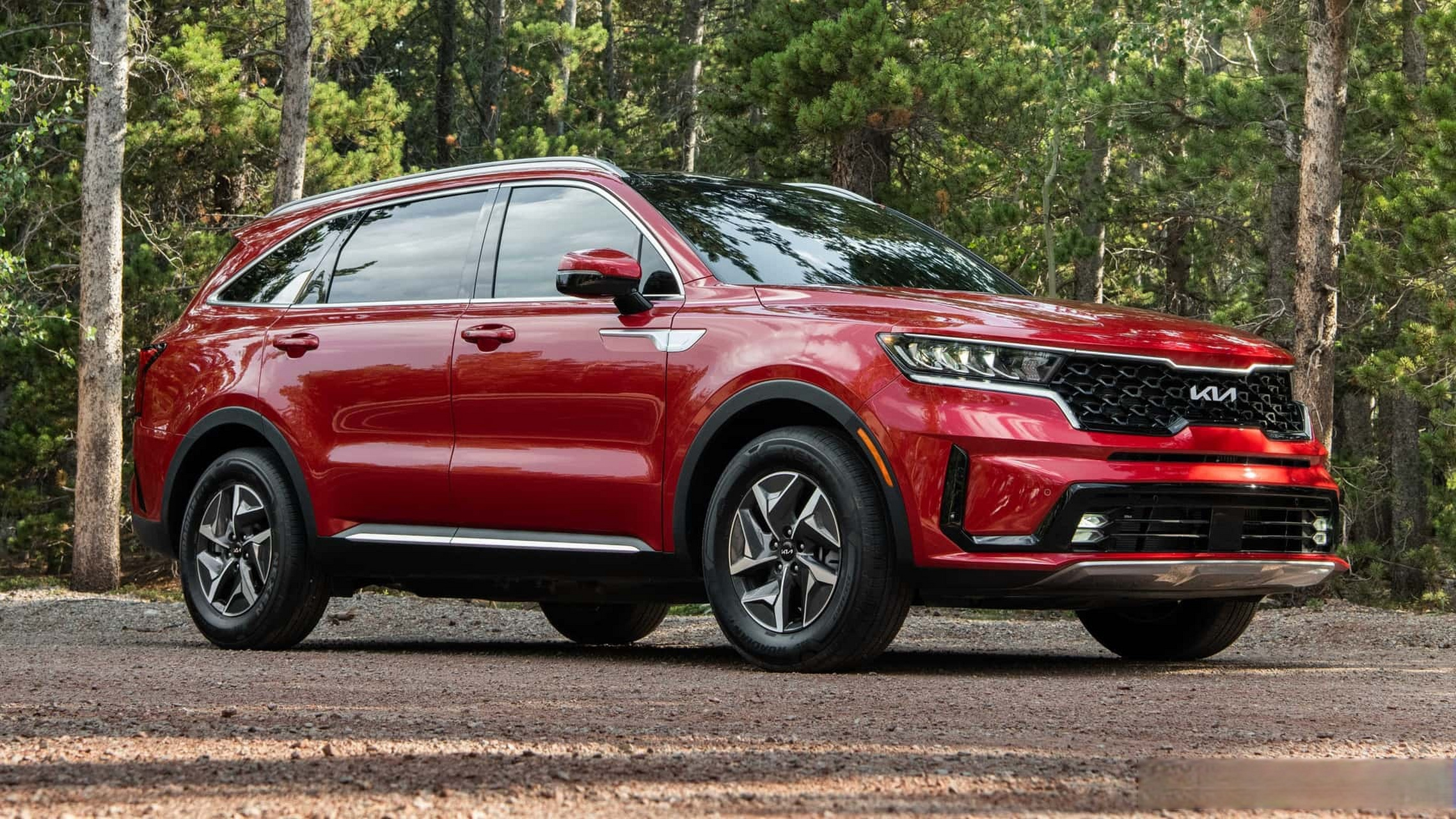 2024款美版起亚索兰托发布,具有普通混动版和插电混动版.