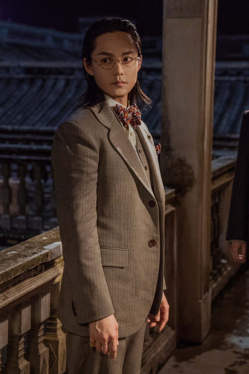 迷局将破,今日#电影暴风上映# ,期待与十二少@尹正 影院相见!