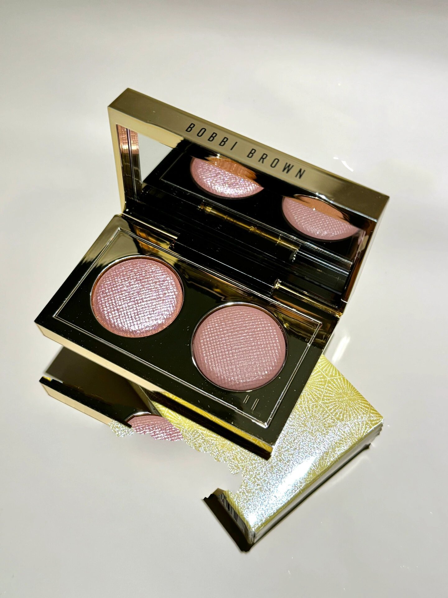 bobbi brown圣诞眼影midnight toast 有今年rmk伊势丹的影子 看预告