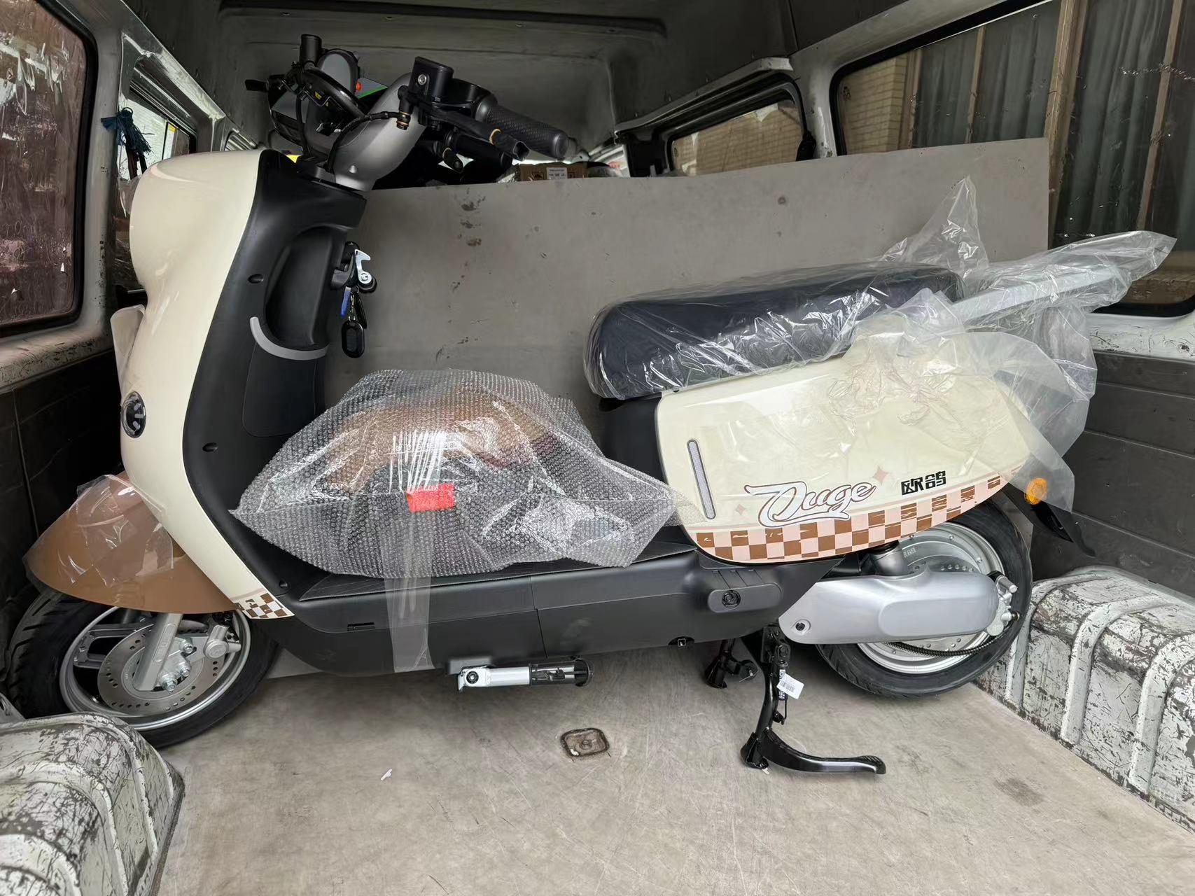 欧鸽新款电动车,灵静,动力强劲,50-60公里