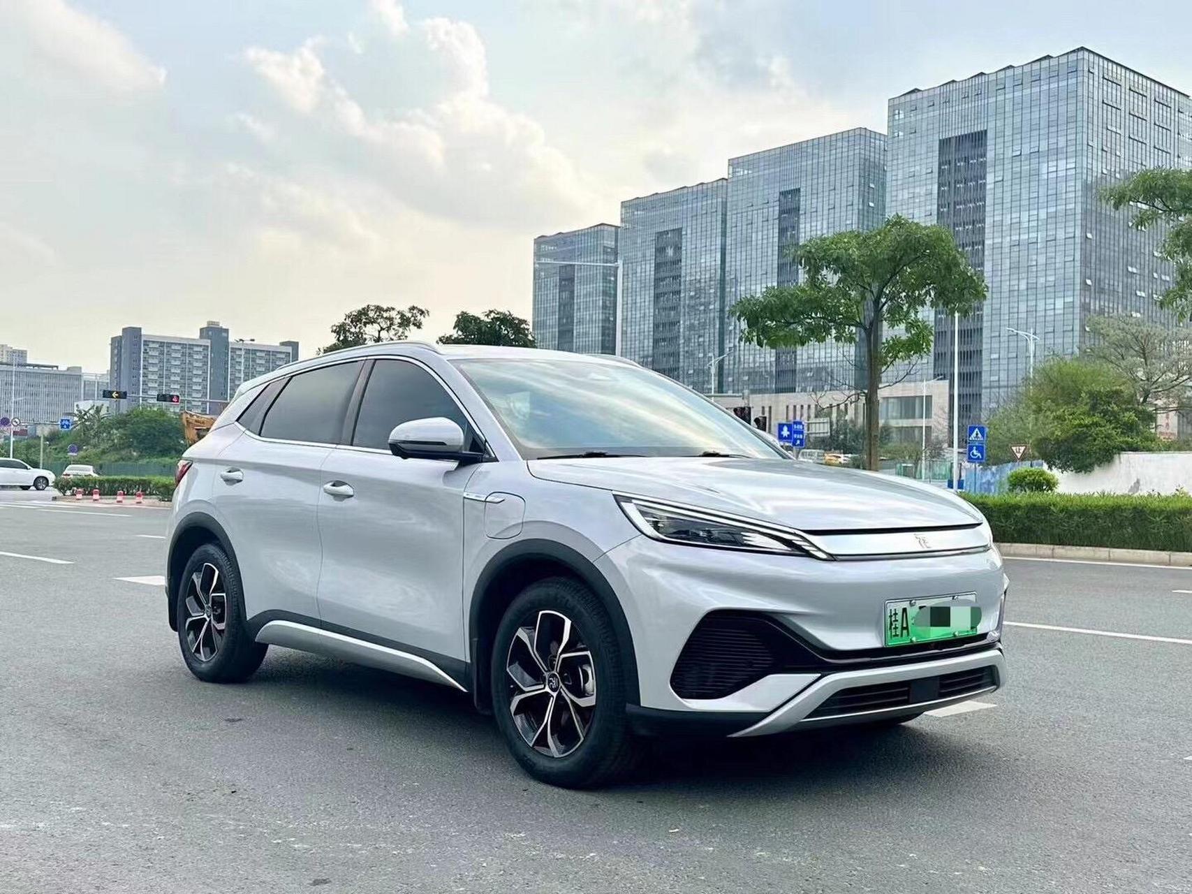 比亚迪元plus 430尊贵型 指导价146800元,23年3月上牌,一手车未过户