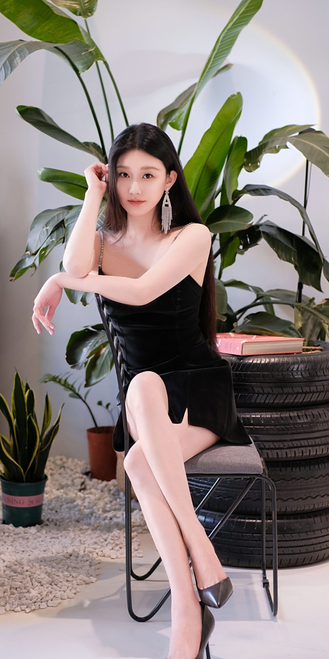 袁雨萱夏日小吊带写真壁纸