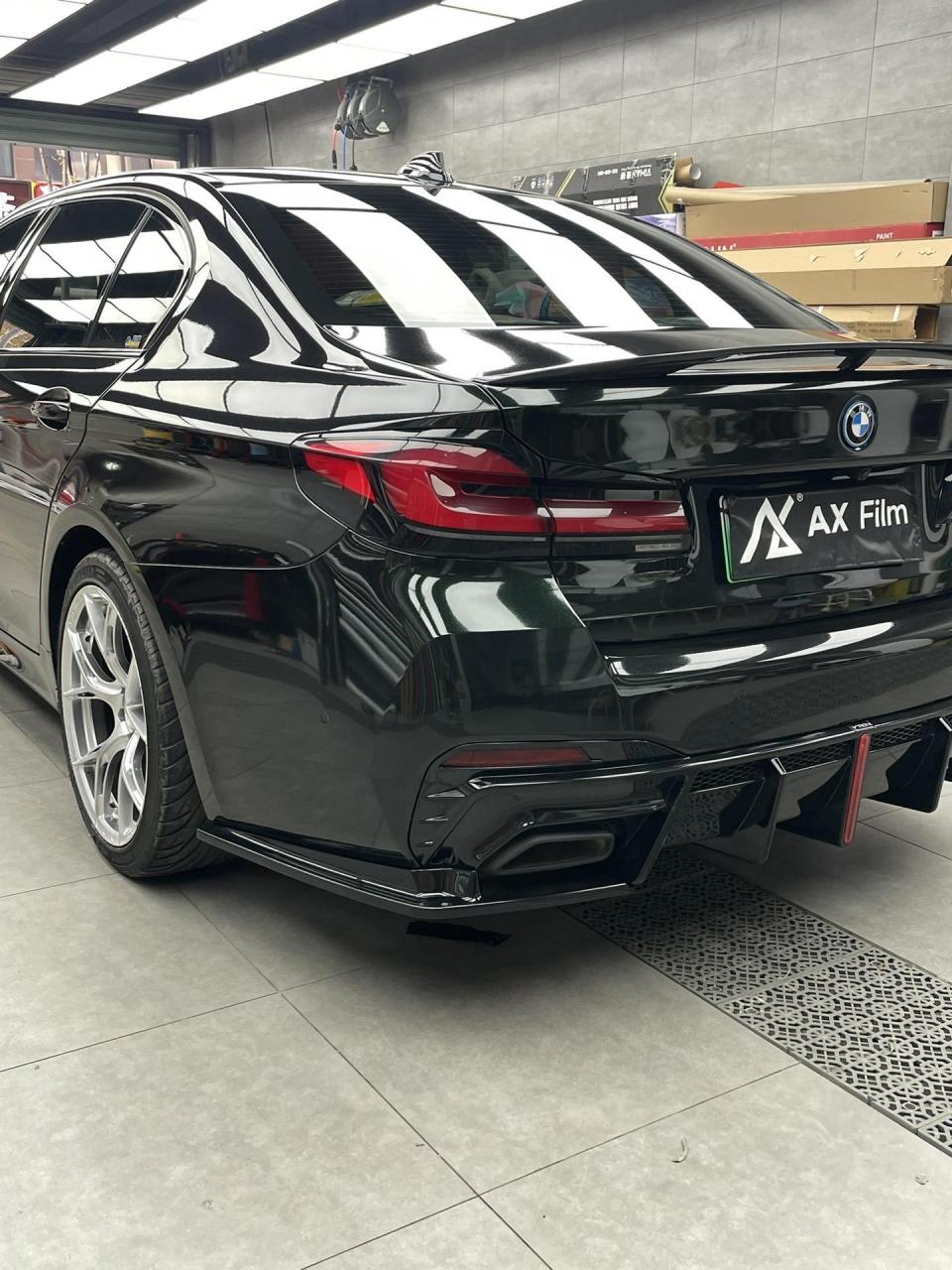 宝马5系装贴pet祖母石绿.