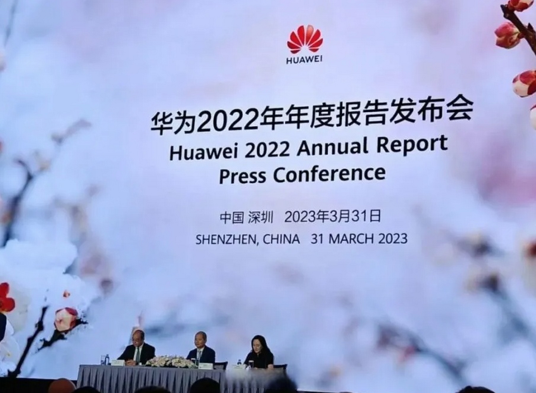 华为研发员工比重上升# 截至2022年12月31日,华为员工总数约20.