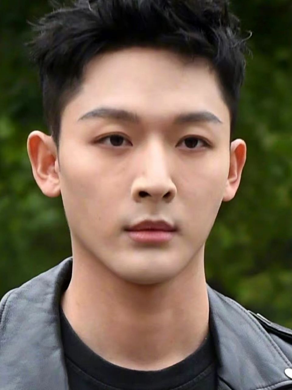 张晚意无滤镜生图,状态还不错,可以打几分 #日常碎片plog# #娱乐圈