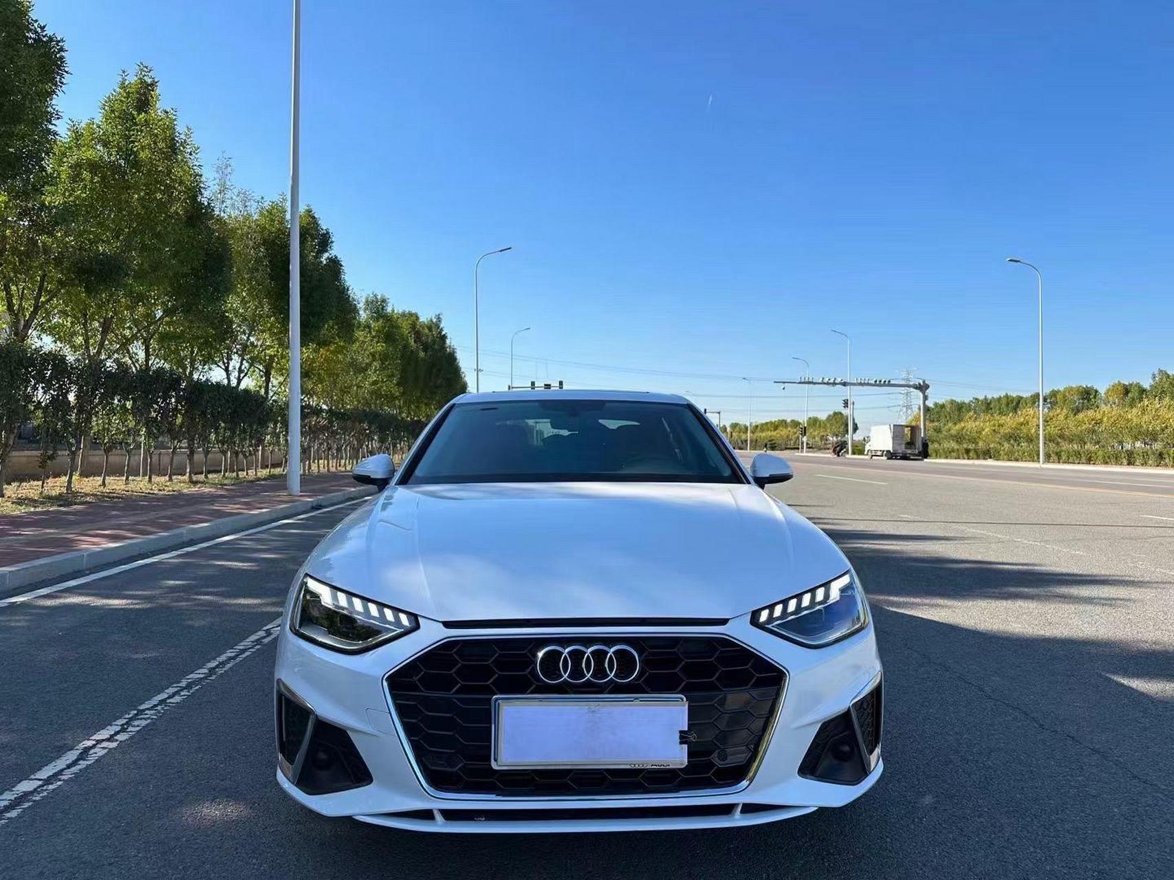 2021年奥迪a4l 40tfsi进享人生版 仅仅行驶1万6千多公里 配置丰富