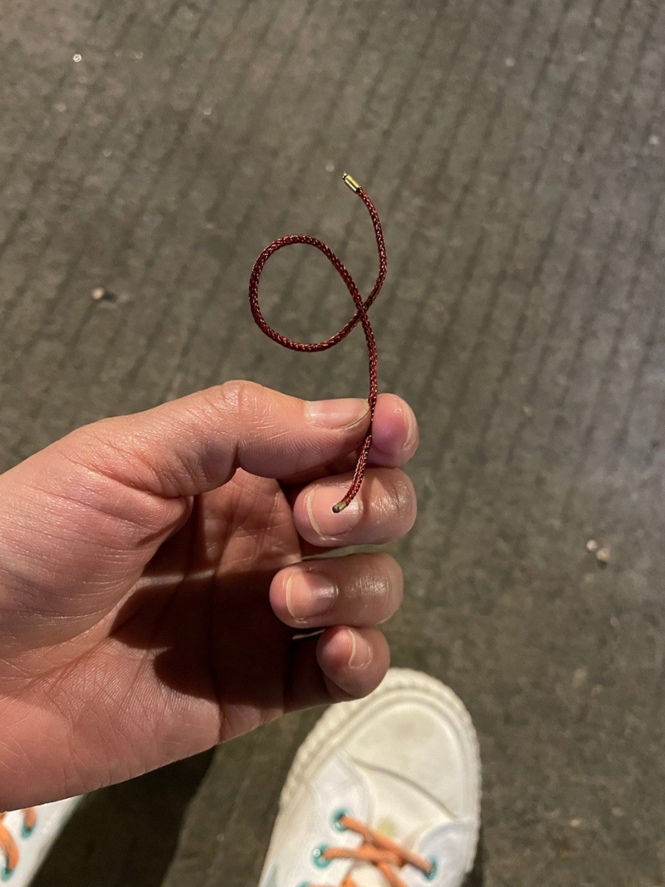 本命年的红绳断了…… #本命年