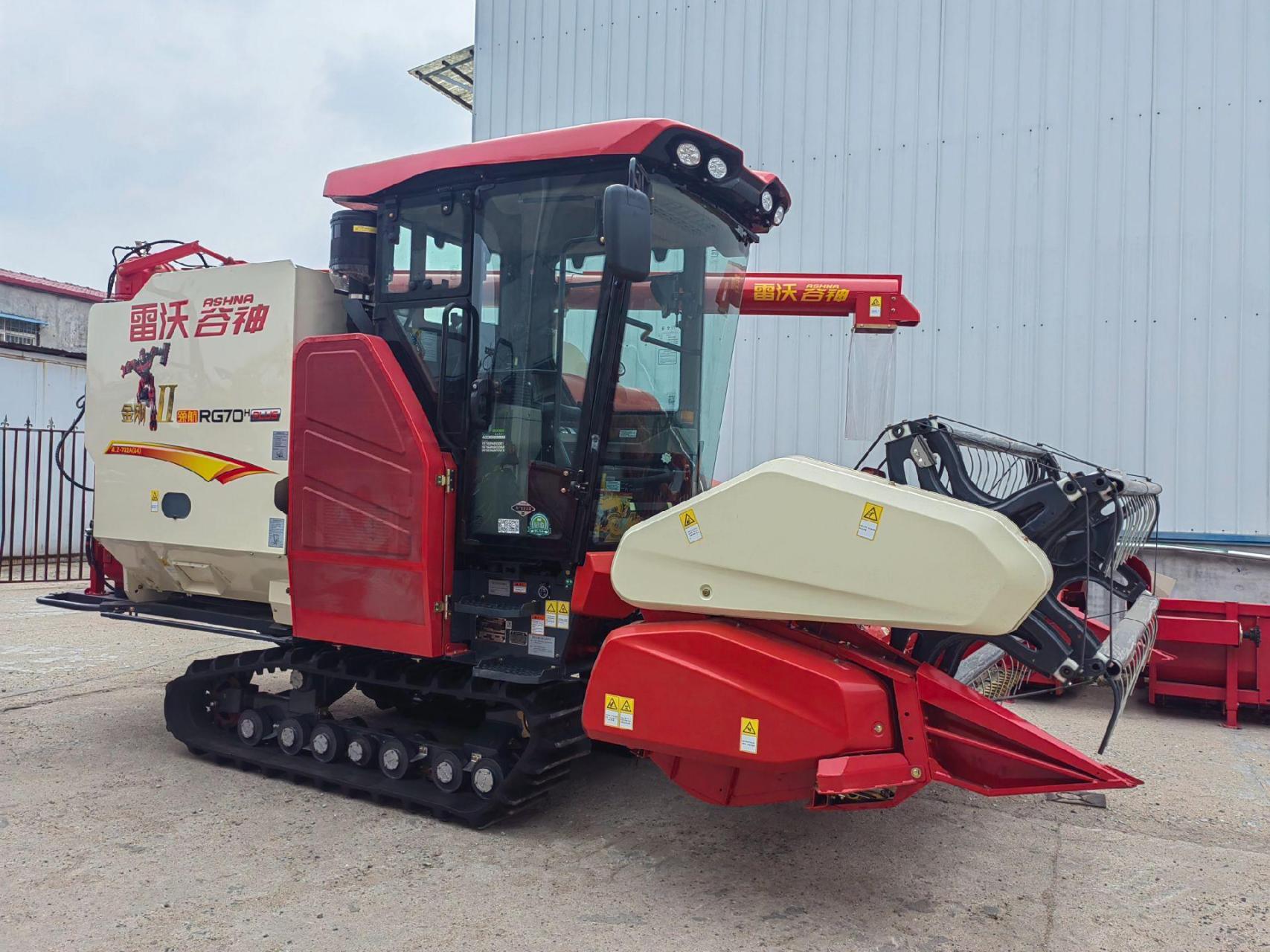 潍柴雷沃金刚2代领航rg70plus水稻机到货了,配备全柴140马力发动机