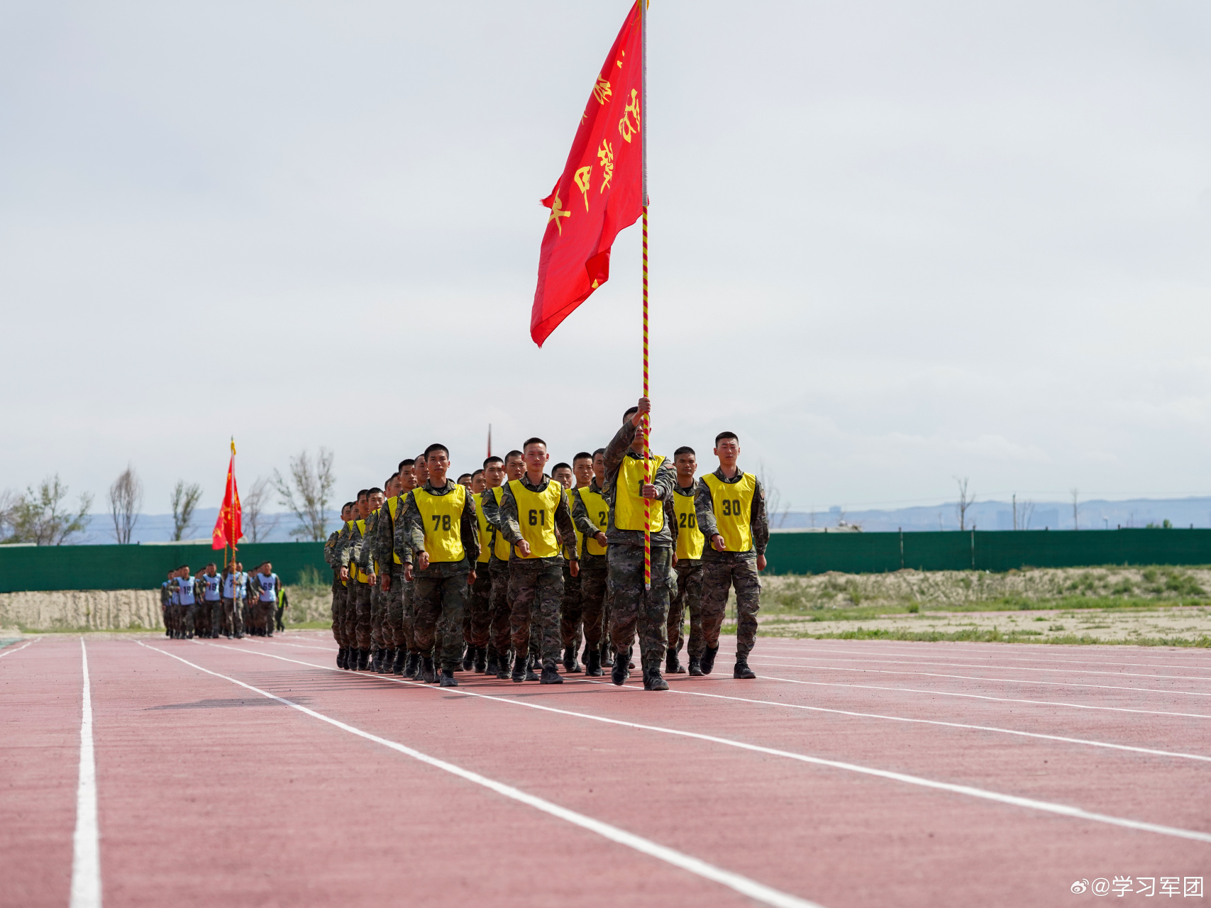 队内积极训练，为胜利全力以赴