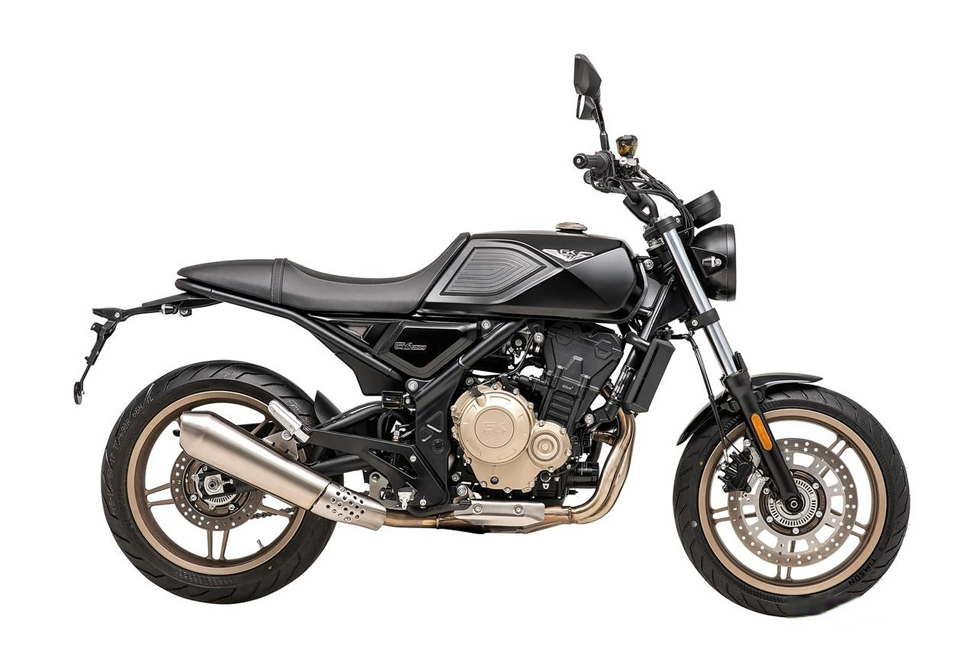 刚刚,高金发布又一款复古新车gk400,售价25980元,新车仍然采用比较