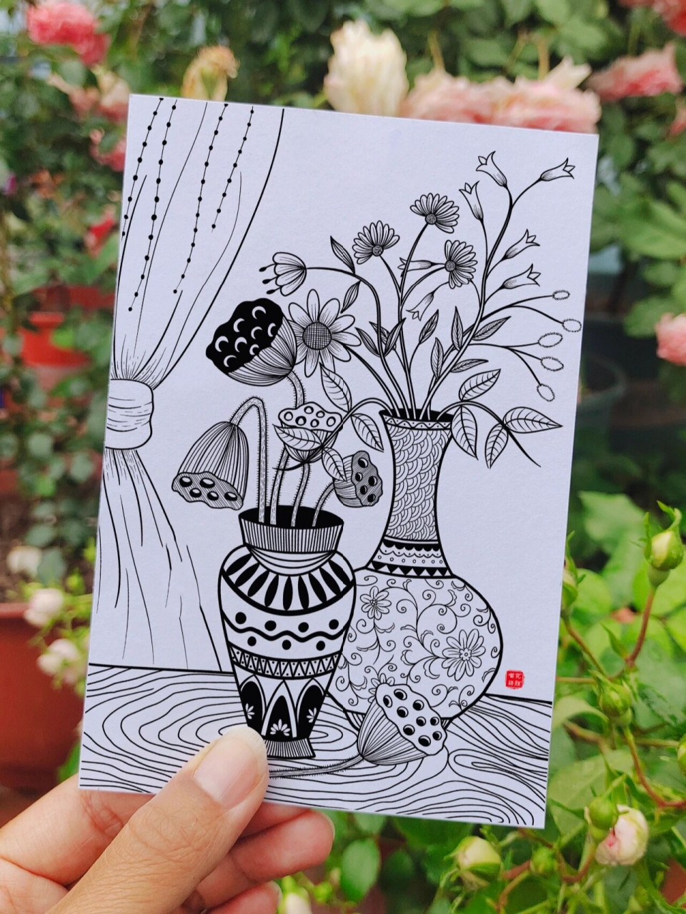 原创线描画|花与瓶|黑白装饰画|步骤图 - 花与瓶, 放置在家中某个角落