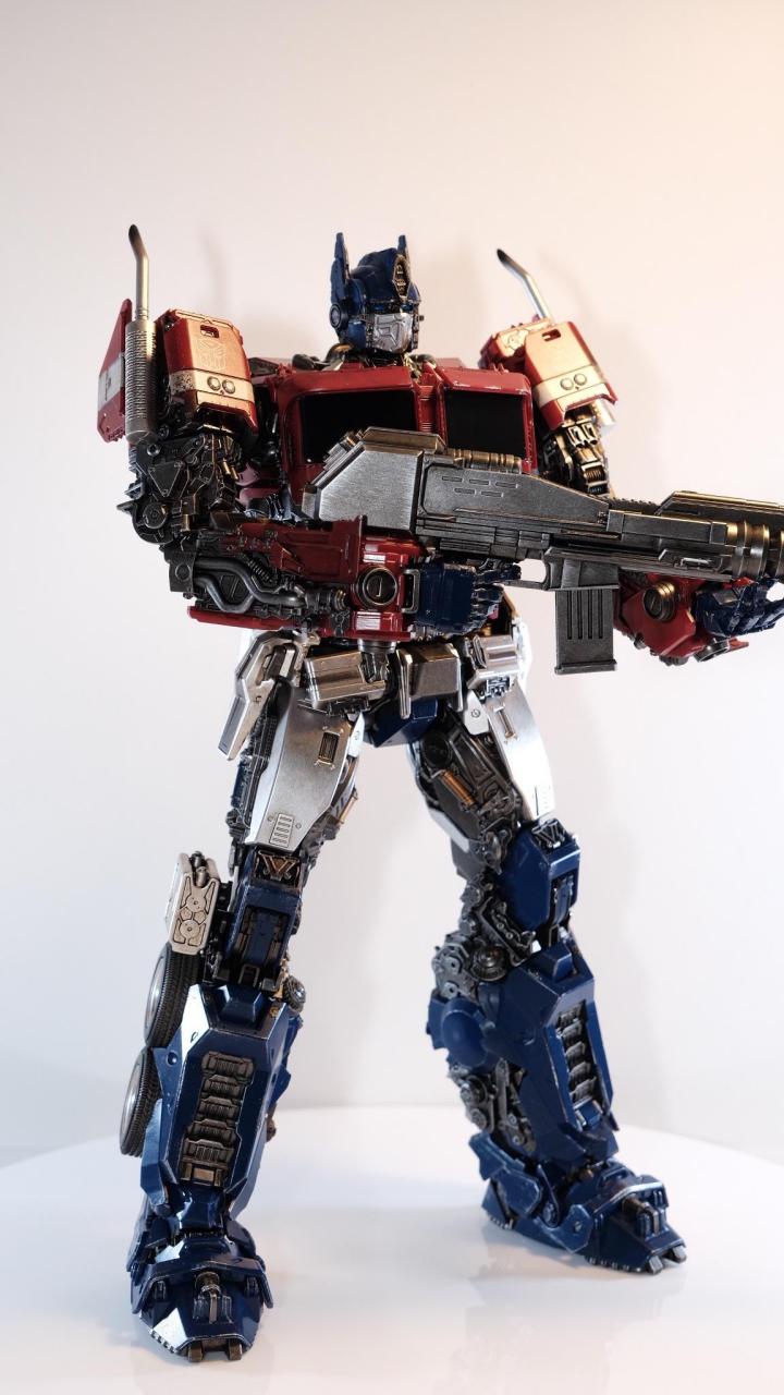 大人也要玩玩具 变形金刚 擎天柱 大黄蜂 threezero