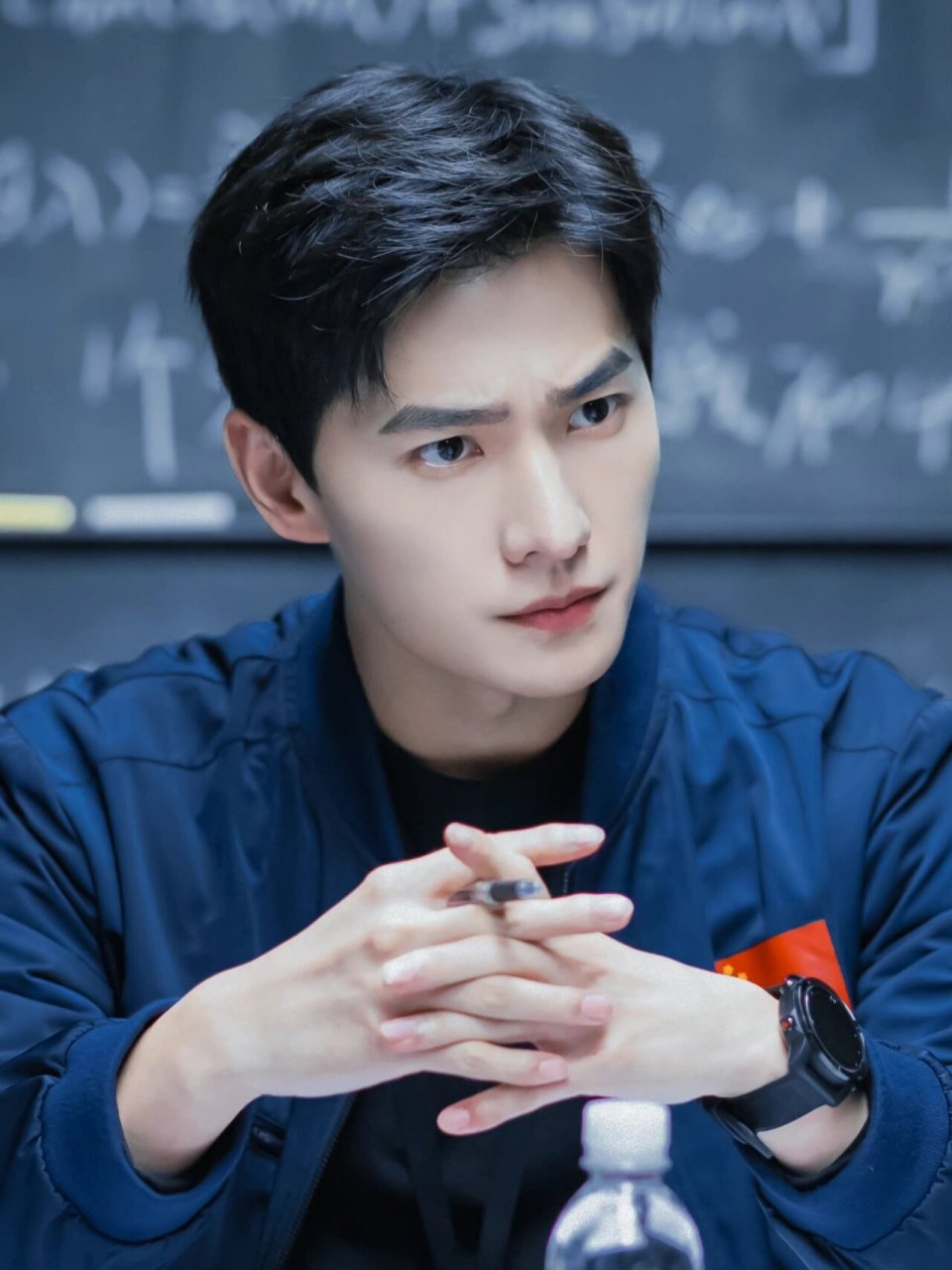 杨洋于途穿航天工作服也太帅了!