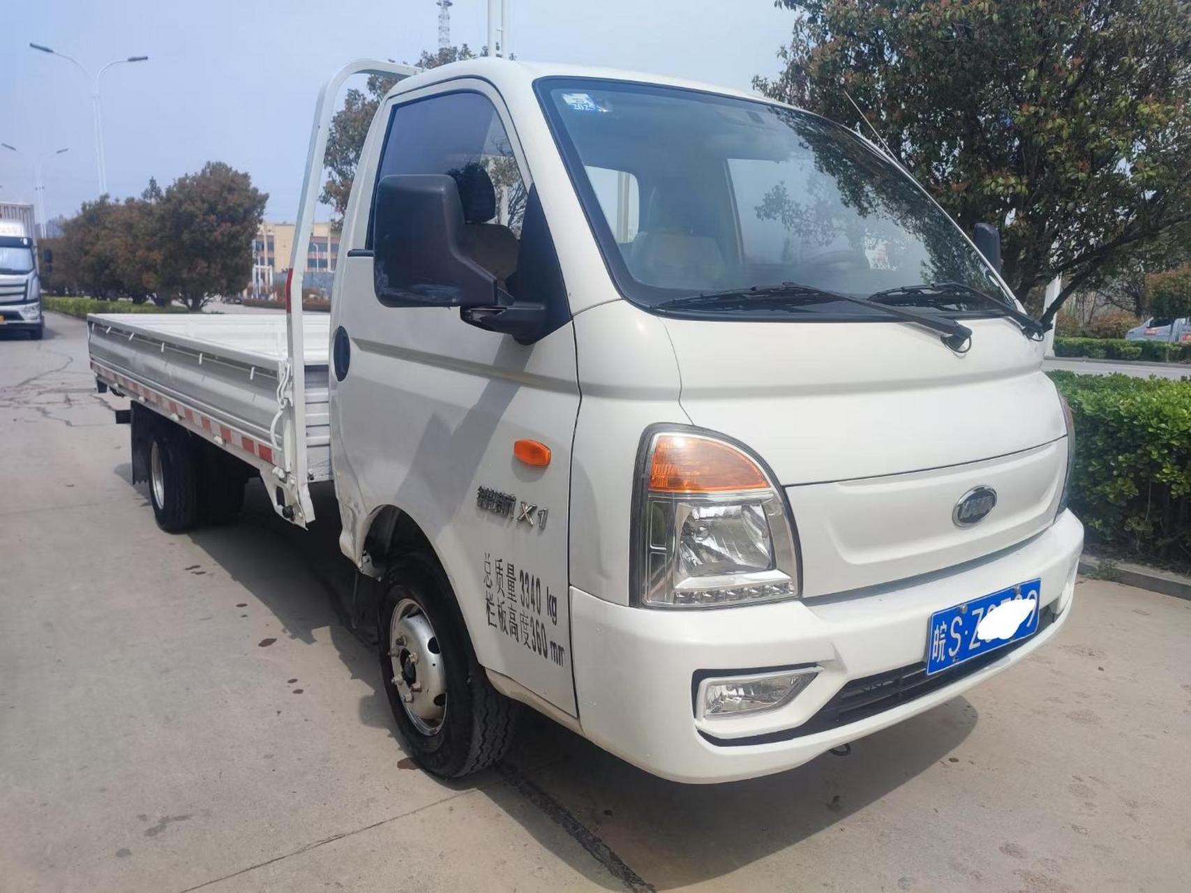 新到一辆凯马瑞航x1平板,2020年3月入户,1.